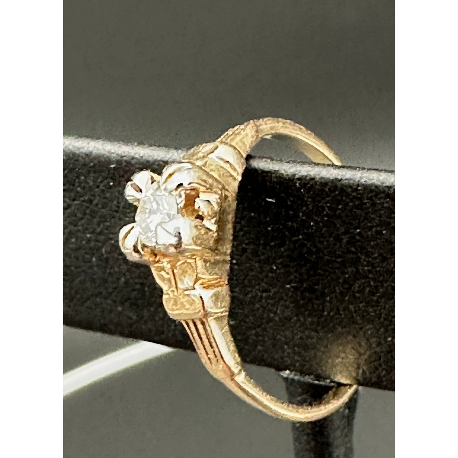 14K Gold Antique Style Diamond Solitaire Ring, Floral Details, Size 3 3/4