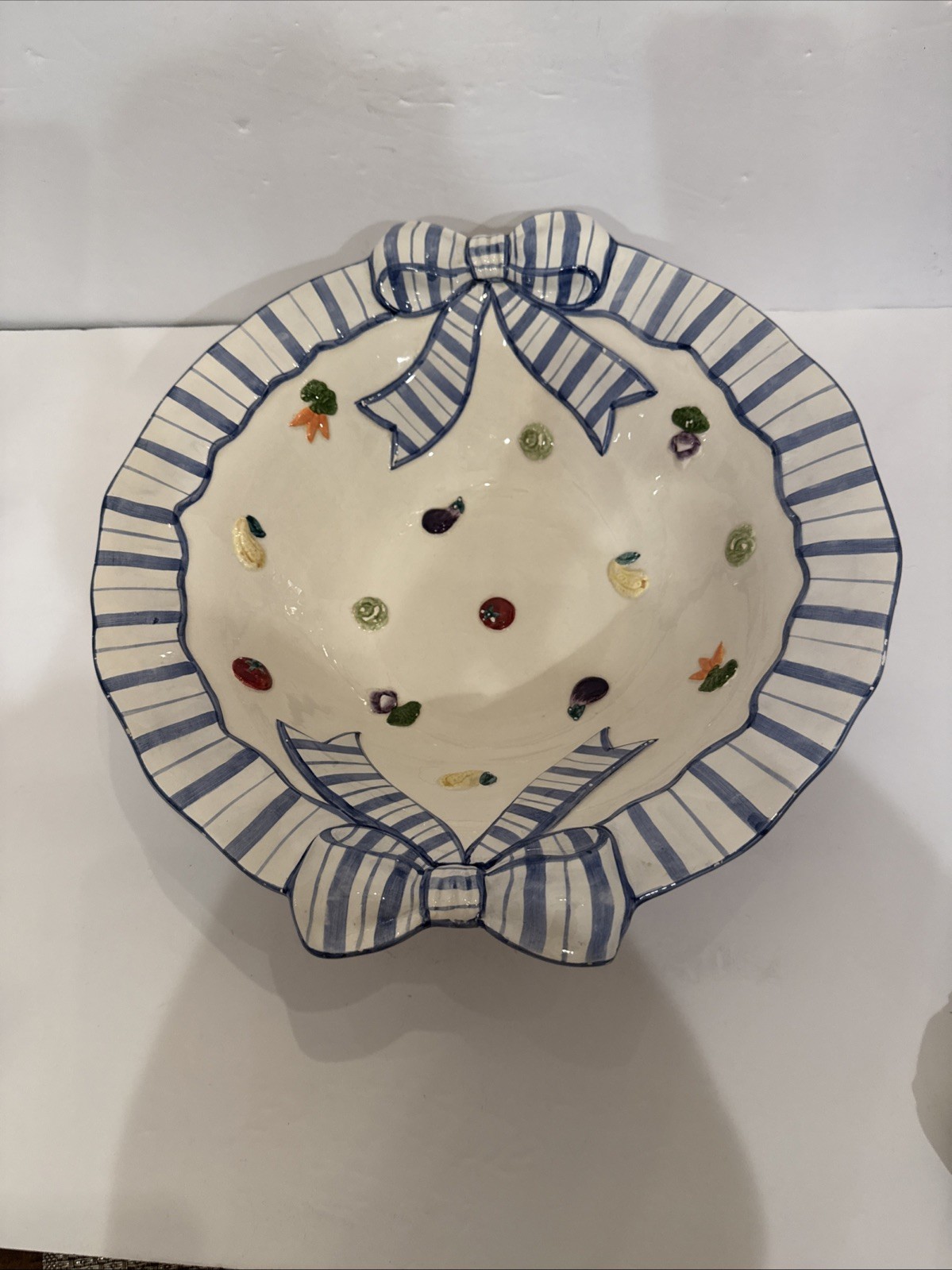 Vintage FITZ AND FLOYD Serving Decorative Bowl ~ 1994 Vegetables 14.75” W 4” H Vintage FITZ AND FLOYD Serving Decorative Bowl ~ 1994 Vegetables 14.75” W 4” H