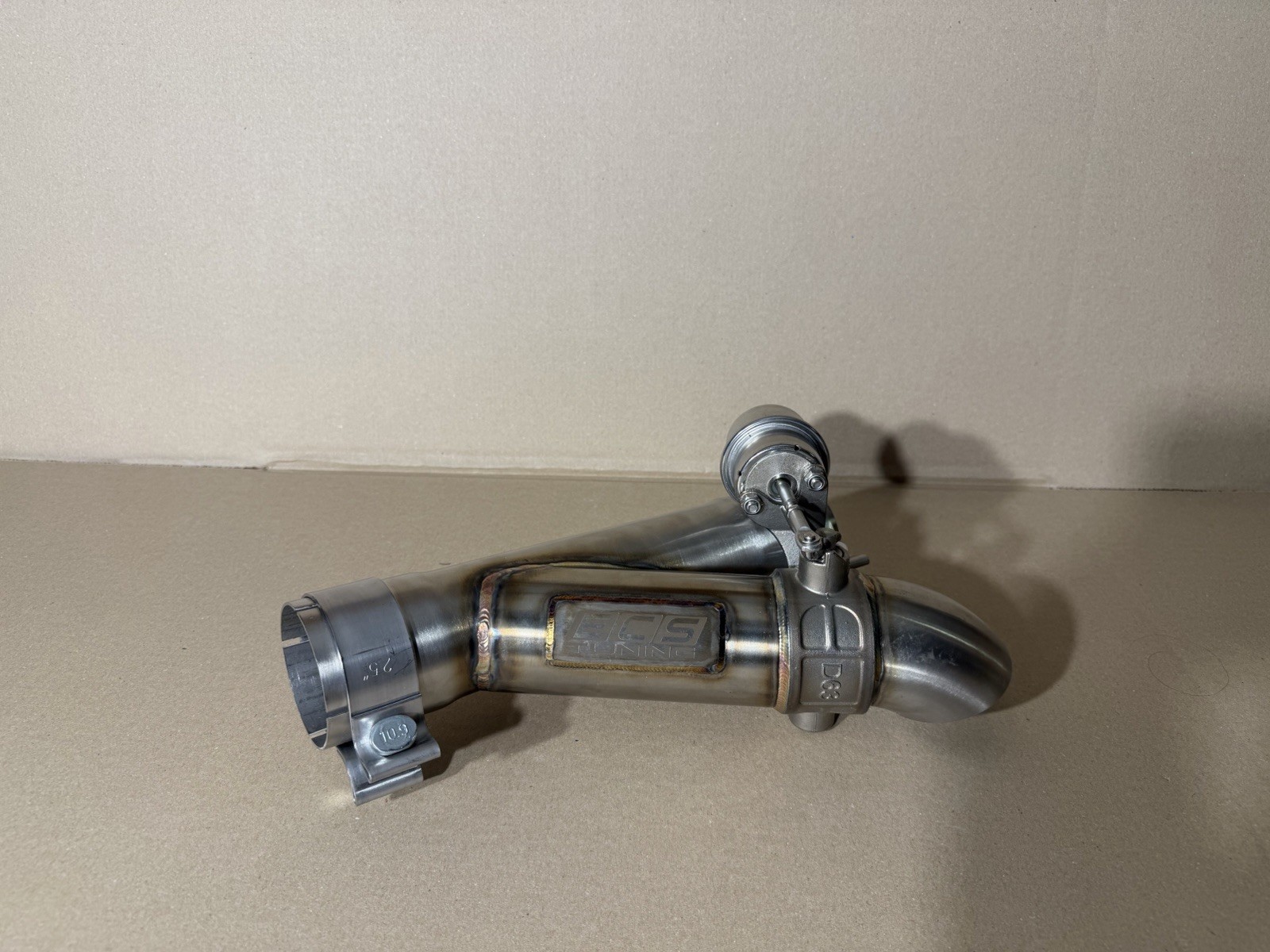 ECS Tuning X2 2.5” DIY Exhaust Cutouts With Remote Vacuum Pump ECS Tuning X2 2.5” DIY Exhaust Cutouts With Remote Vacuum Pump
