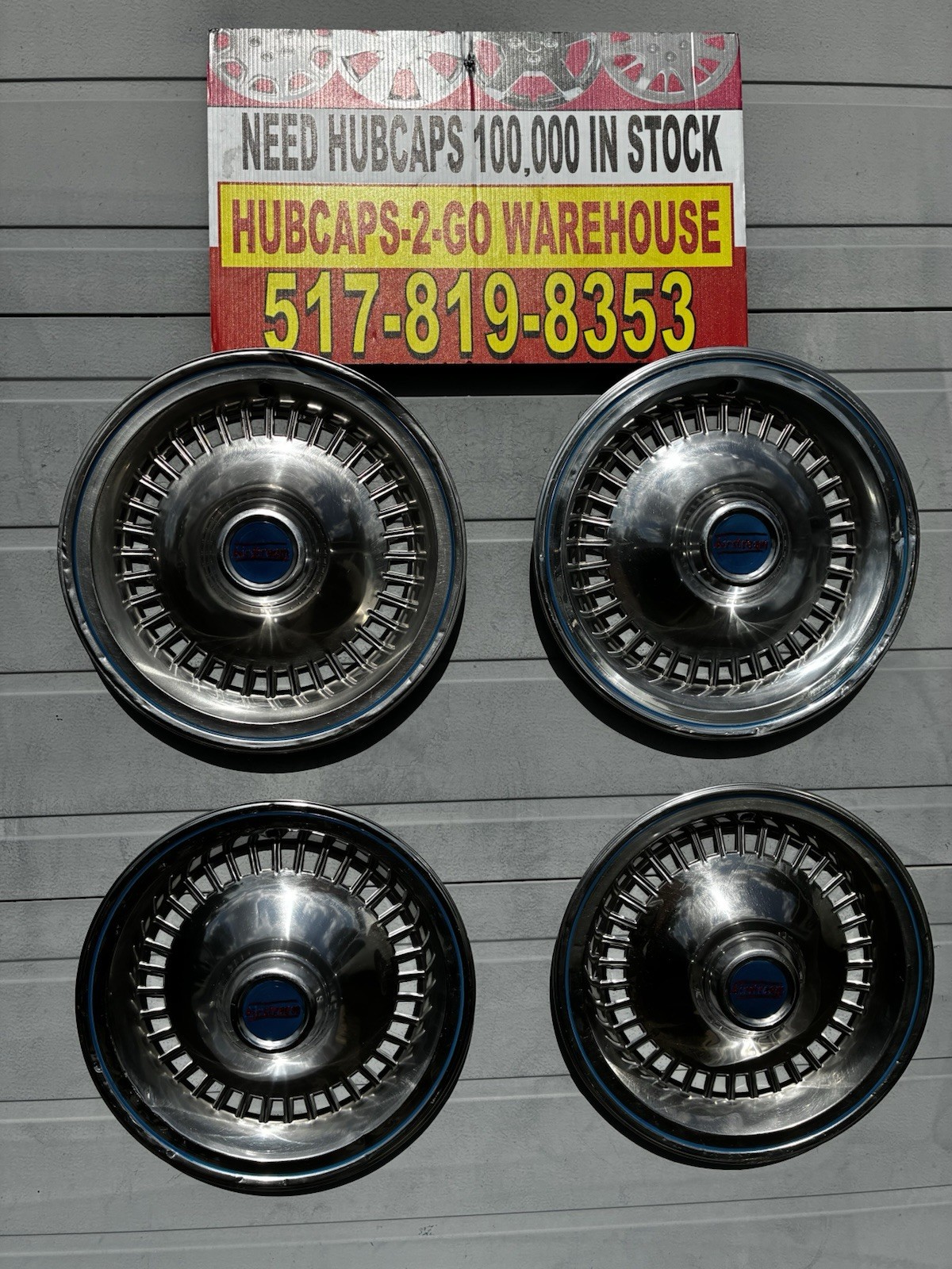 Airstream 15” Set 4 Hubcaps Used 1958-84 Red, Blue /black Accent EmblemStainless