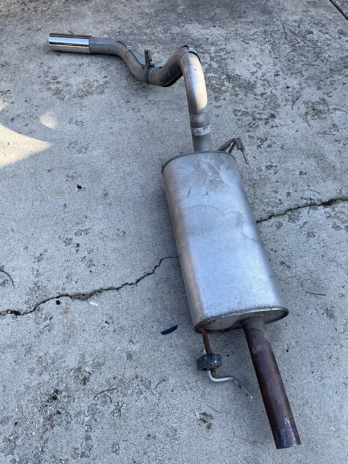 2021 - 2025 FORD F-150 5.0L EXHAUST SYSTEM REAR MUFFLER OEM NL34-5k214-D 2021 - 2025 FORD F-150 5.0L EXHAUST SYSTEM REAR MUFFLER OEM NL34-5k214-D