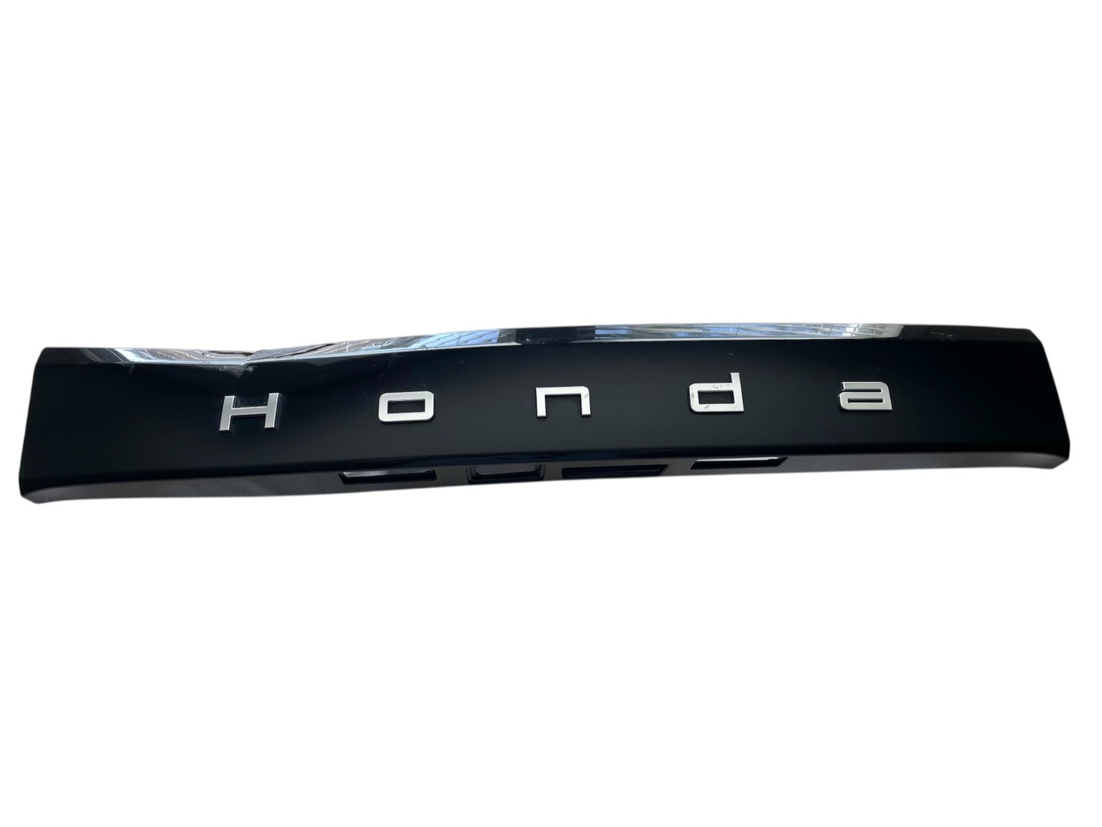 2024-2025 HONDA PROLOGUE LIFTGATE TAILGATE APPLIQUE MOLDING OEM (As is damaged)