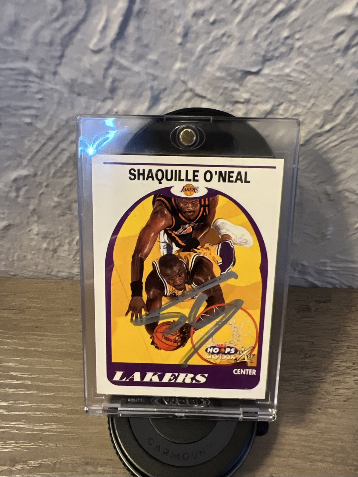 1999-00 Skybox NBA Hoops Decade - Shaquille O\'Neal #147 SIGNED w/ COA 1999-00 Skybox NBA Hoops Decade - Shaquille O\'Neal #147 SIGNED w/ COA