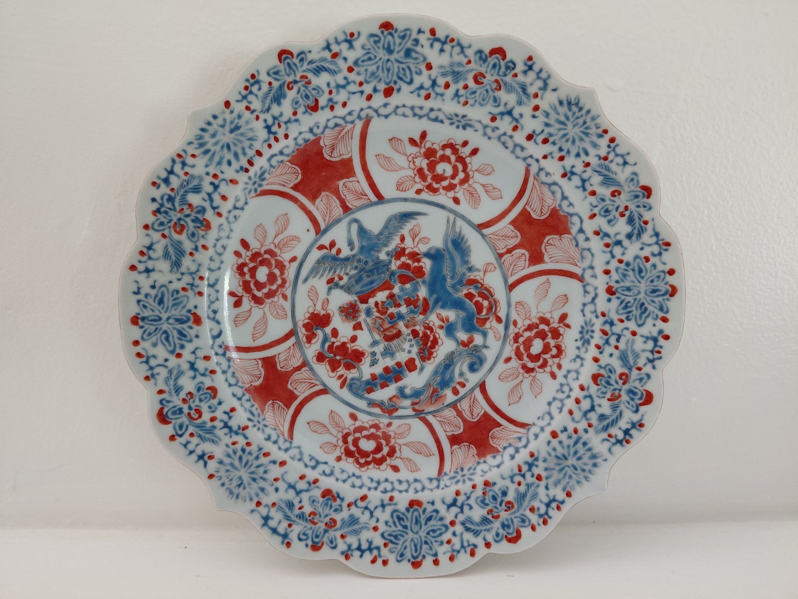 ⭕️ Fine 19th Century Chinese Export Plate,  European Armorial Crest