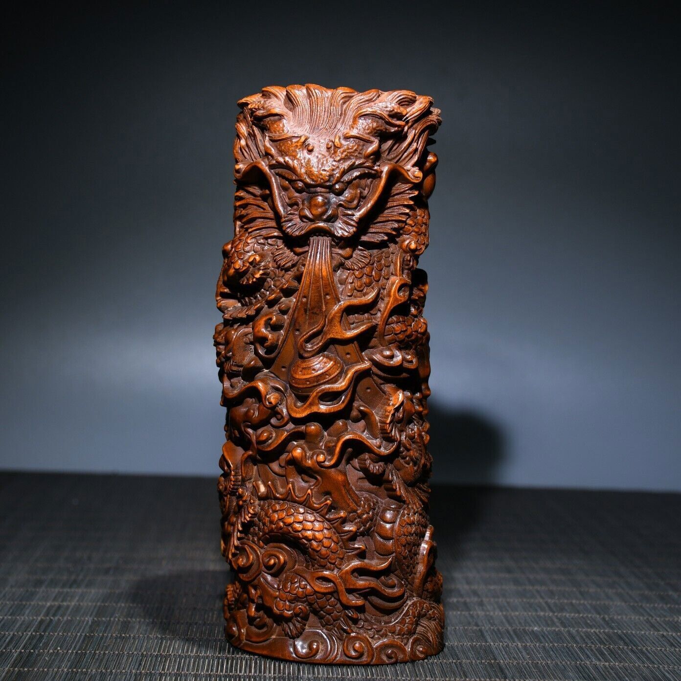 Chinese Vintage Boxwood Carved Exquisite Dragon Brush Pot Office Supplies Decor Chinese Vintage Boxwood Carved Exquisite Dragon Brush Pot Office Supplies Decor