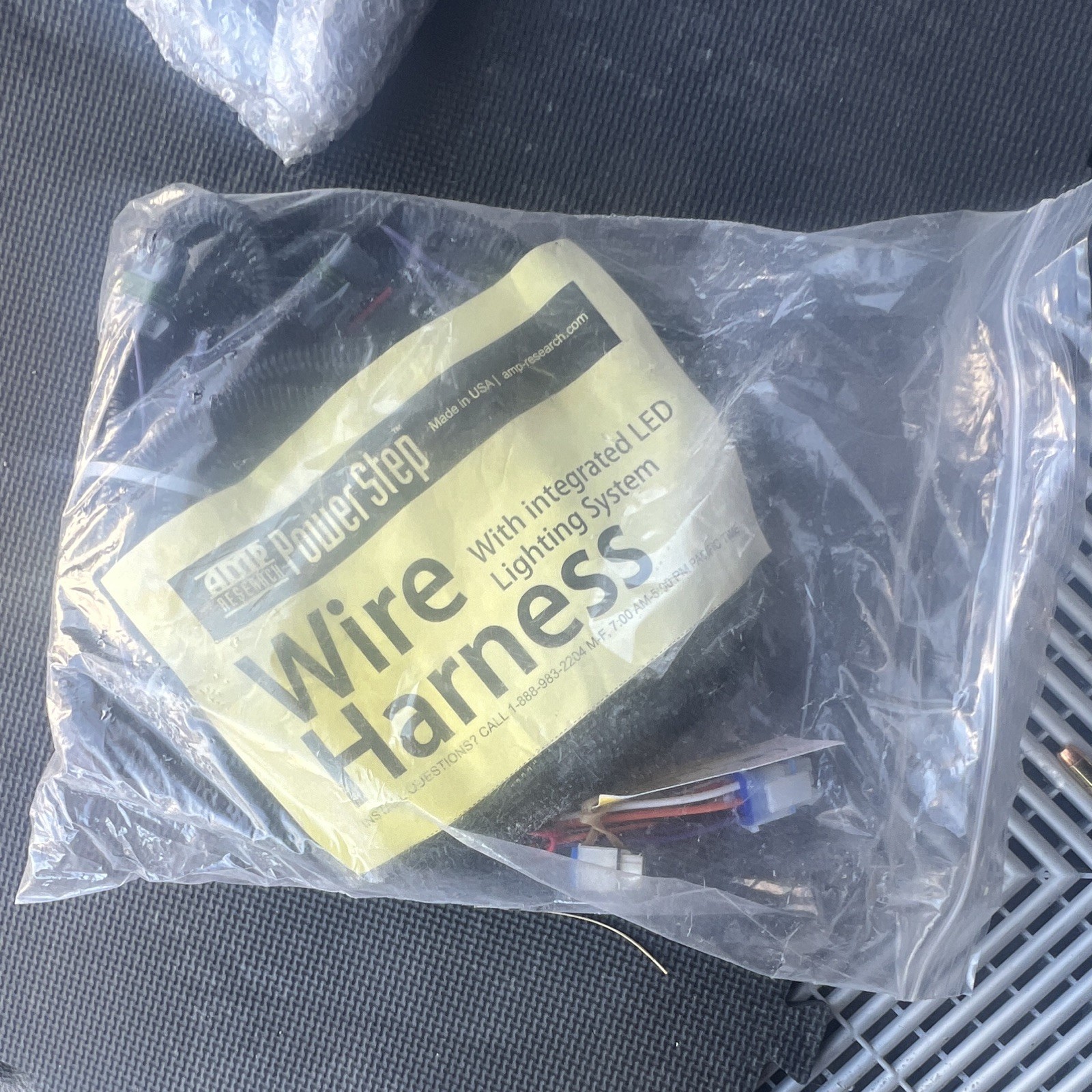 Amp Research Wire Harness and Led Lighting Kit Amp Research Wire Harness and Led Lighting Kit