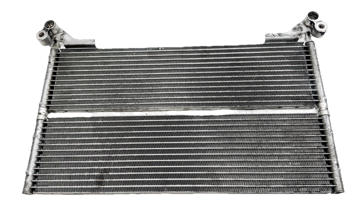 BMW 08-10 E60 E61 535i 535xi N54 Engine Radiator Oil Cooling 7560965 7211530