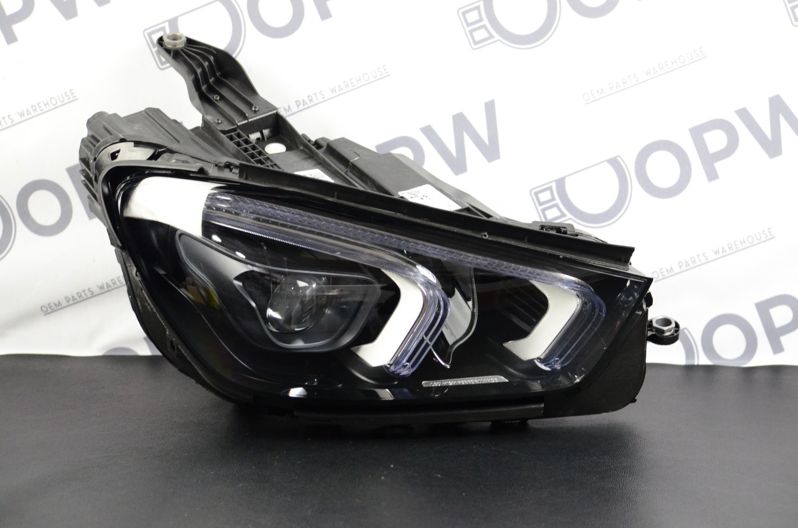 Perfect Euro 2019-2022 Mercedes GLE Right Side Single Beam LED Headlight OEM Perfect Euro 2019-2022 Mercedes GLE Right Side Single Beam LED Headlight OEM