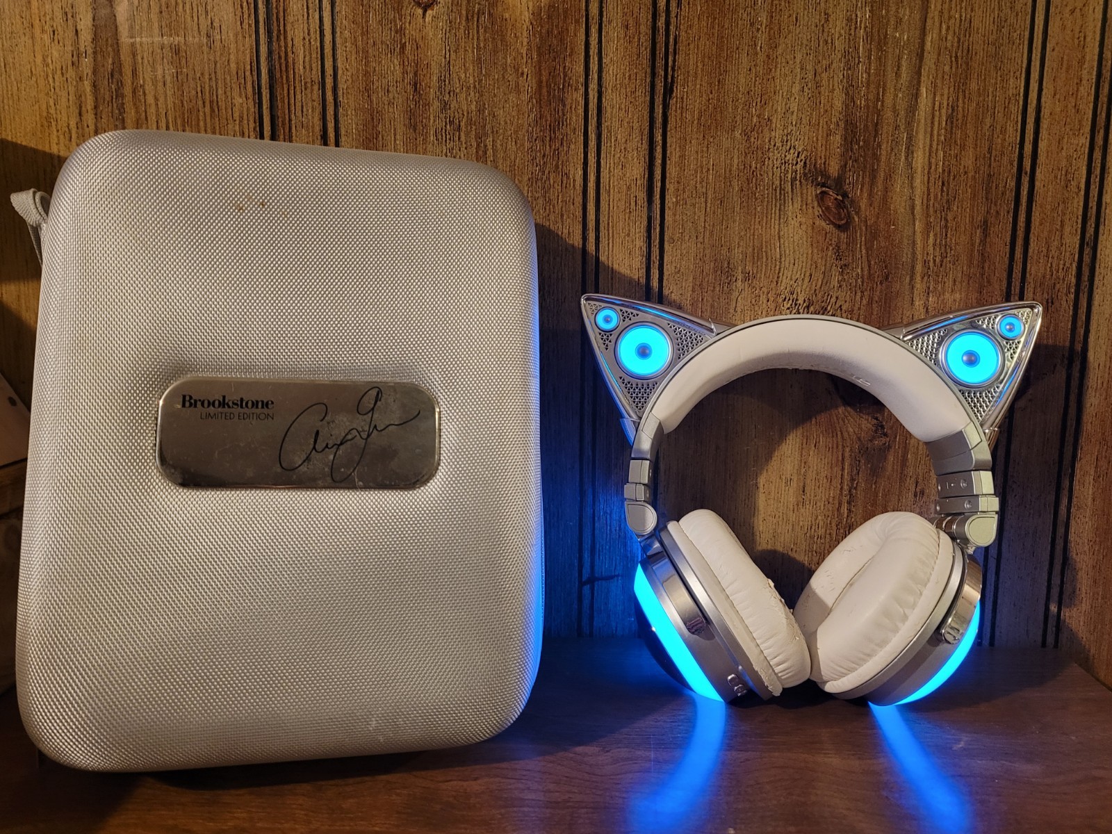 Brookstone Limited Edition Ariana Grande Cat Ear Headphones Silver [WORKS]