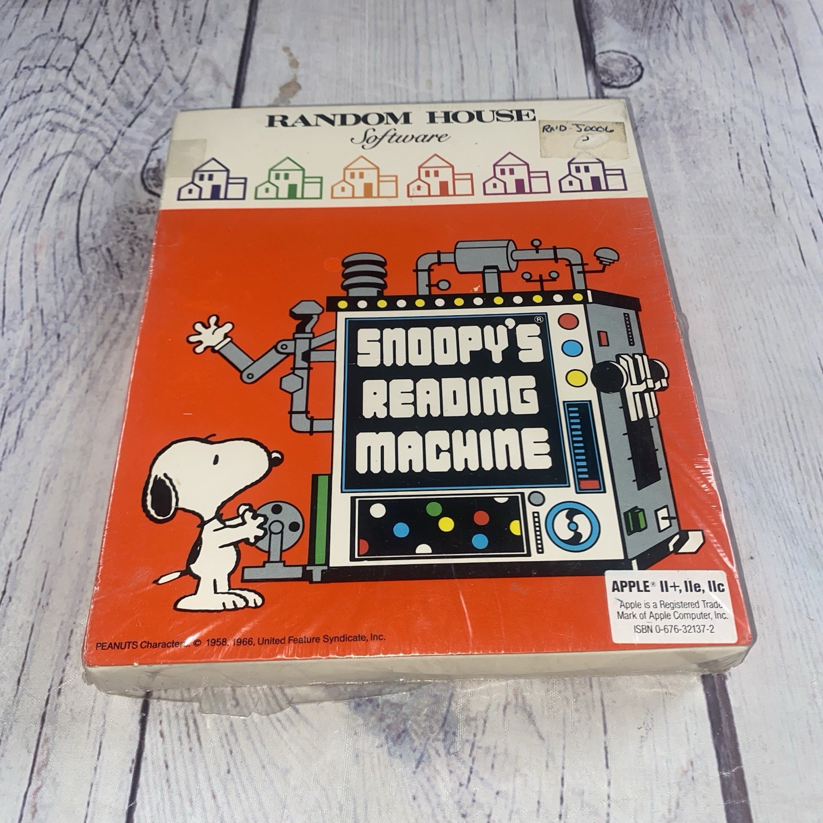 Vintage Snoopy’s Reading Machine Apple II+ Software Sealed Peanuts Sealed