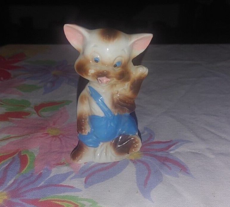 Vintage Kitschy Cute Ceramic Hillbilly Cat Bear Dog Thing in Overalls Japan 3.75