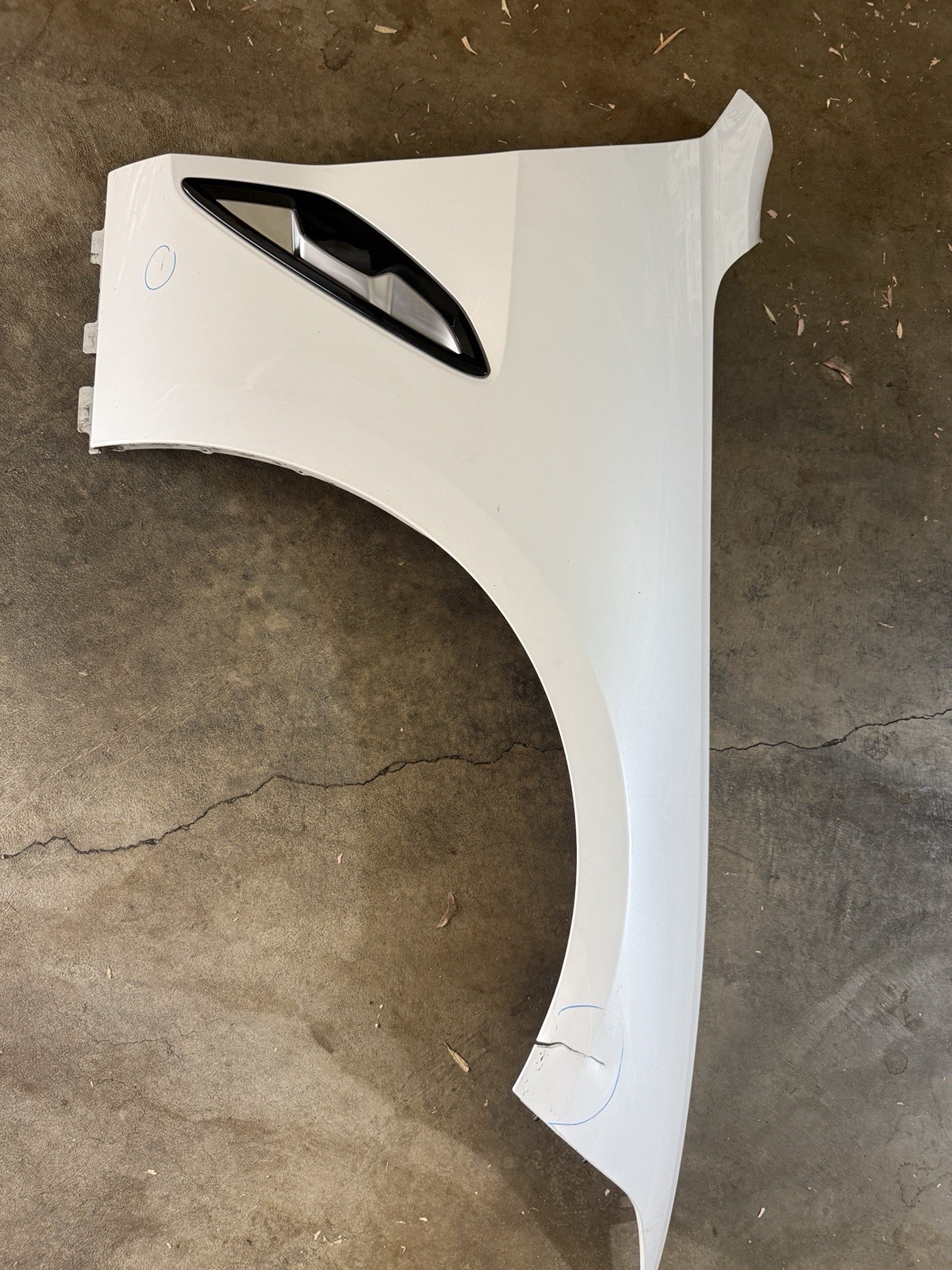 2019–2024 BMW 8 Series G14 G15 G16 OEM Right Front Fender White RH Passenger 2019–2024 BMW 8 Series G14 G15 G16 OEM Right Front Fender White RH Passenger