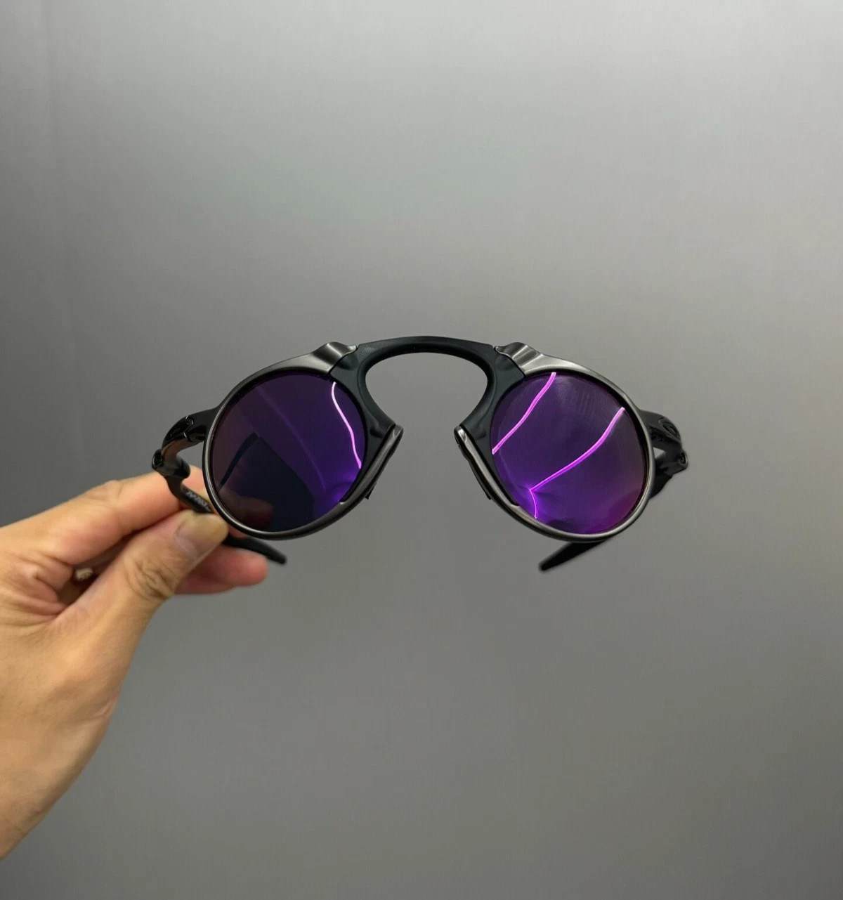 Vintage Oakley Madman X Metal Retro Polarized Sunglasses Purple Lens Grey Vintage Oakley Madman X Metal Retro Polarized Sunglasses Purple Lens Grey