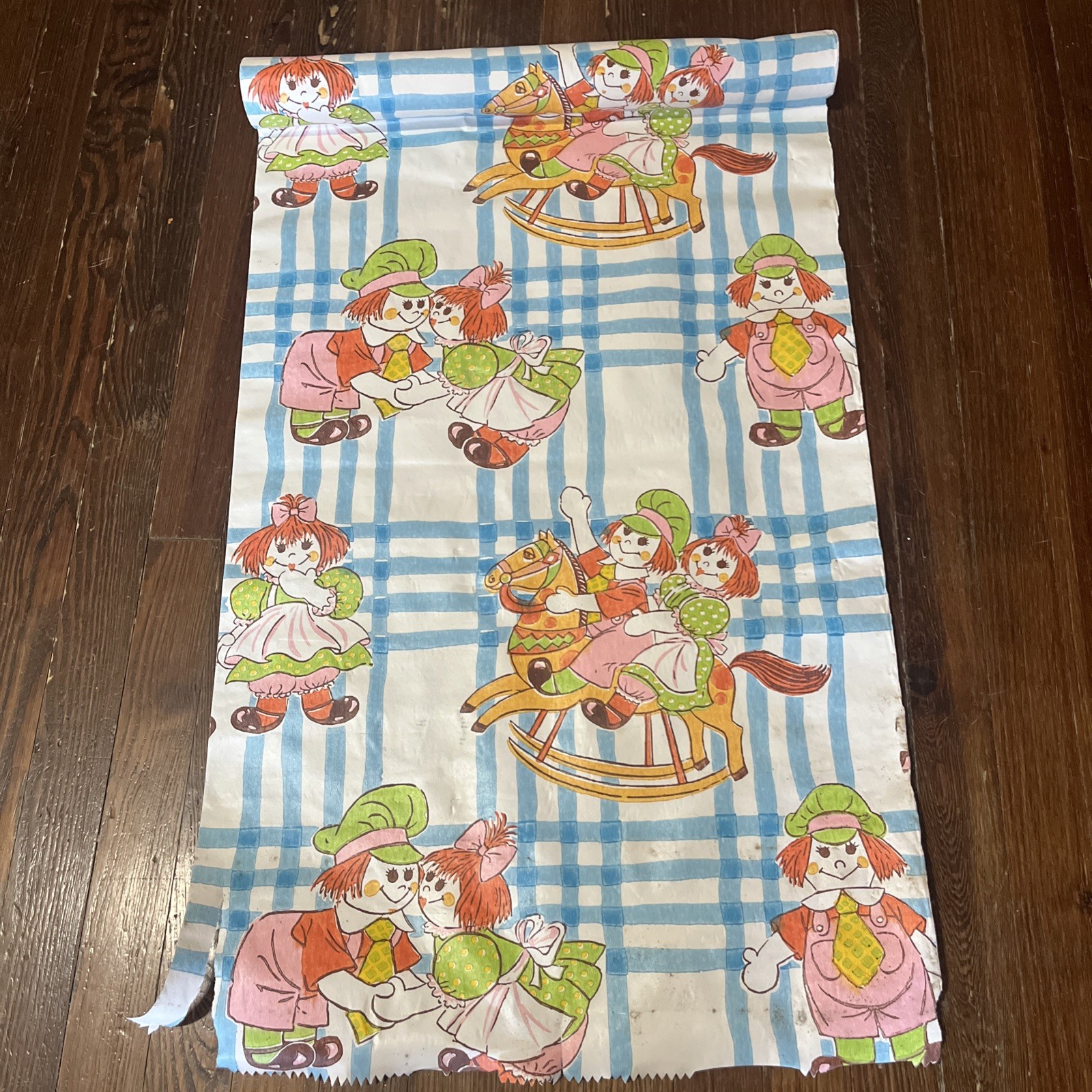 Vintage 70’s Vinyl Wallpaper Children\'s Bedroom Dolls Like Raggedy Ann