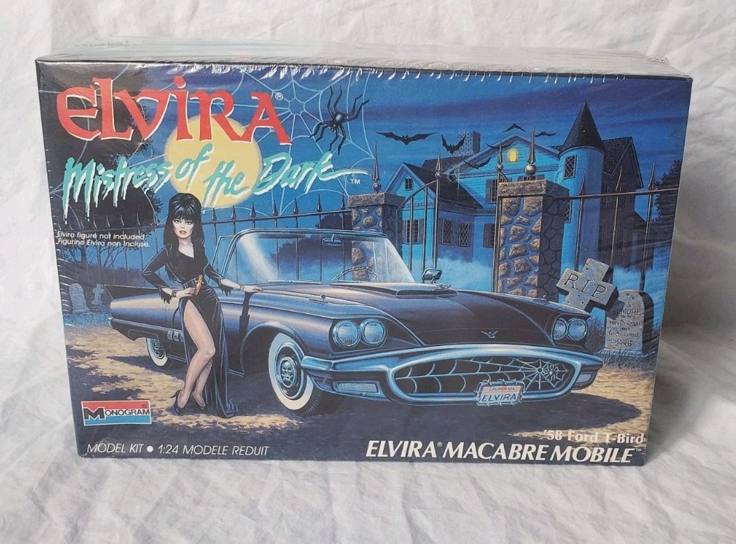 1988 Elvira Mistress of Dark 1958 Ford T-Bird Macabre Mobile Monogram Model Kit 1988 Elvira Mistress of Dark 1958 Ford T-Bird Macabre Mobile Monogram Model Kit