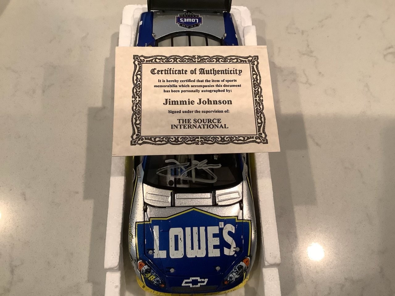JIMMIE JOHNSON AUTOGRAPHED 2007 LOWE\'S RICHMOND WIN COT DIECAST W/COA & CARD JIMMIE JOHNSON AUTOGRAPHED 2007 LOWE\'S RICHMOND WIN COT DIECAST W/COA & CARD