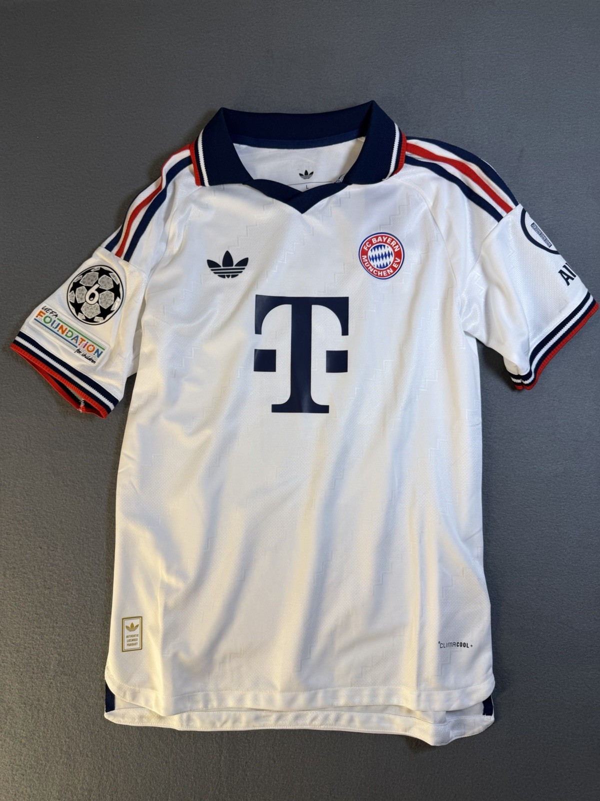 adidas Bayern Munich Harry Kane #9 White/Navy/Red Soccer Jersey Size L adidas Bayern Munich Harry Kane #9 White/Navy/Red Soccer Jersey Size L