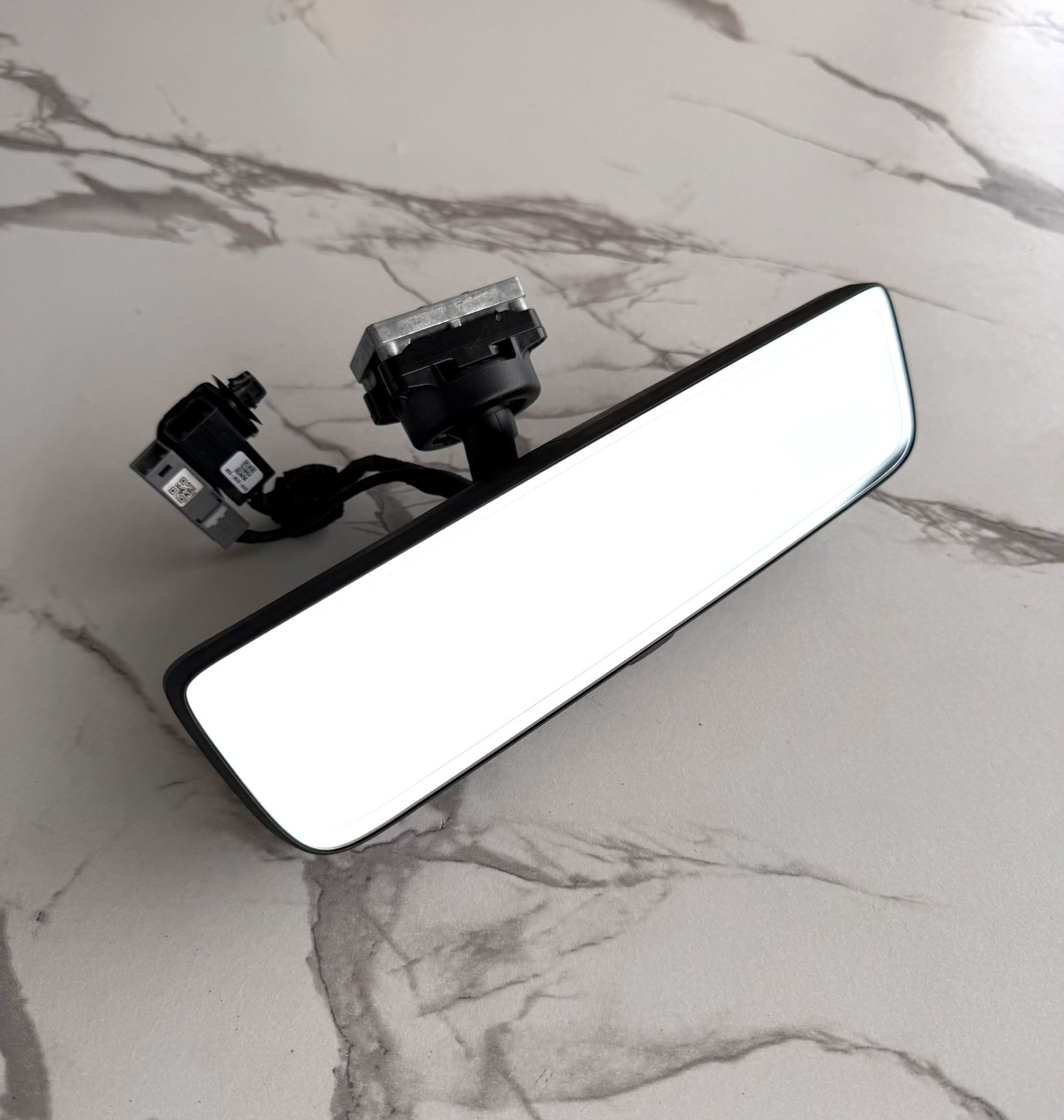 2022–2025 Lexus NX350h Inside Rear View Mirror Auto Dim / Digital OEM 87840 2022–2025 Lexus NX350h Inside Rear View Mirror Auto Dim / Digital OEM 87840