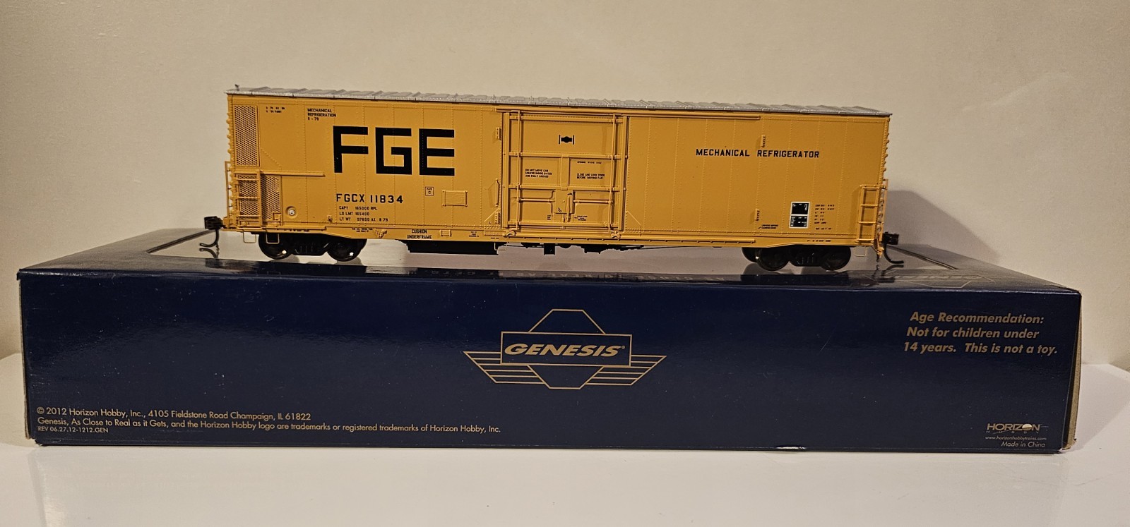 Athearn Genesis HO Fruit Growers Express 57\' Mechanical Reefer FGCX 11834 Sound Athearn Genesis HO Fruit Growers Express 57\' Mechanical Reefer FGCX 11834 Sound