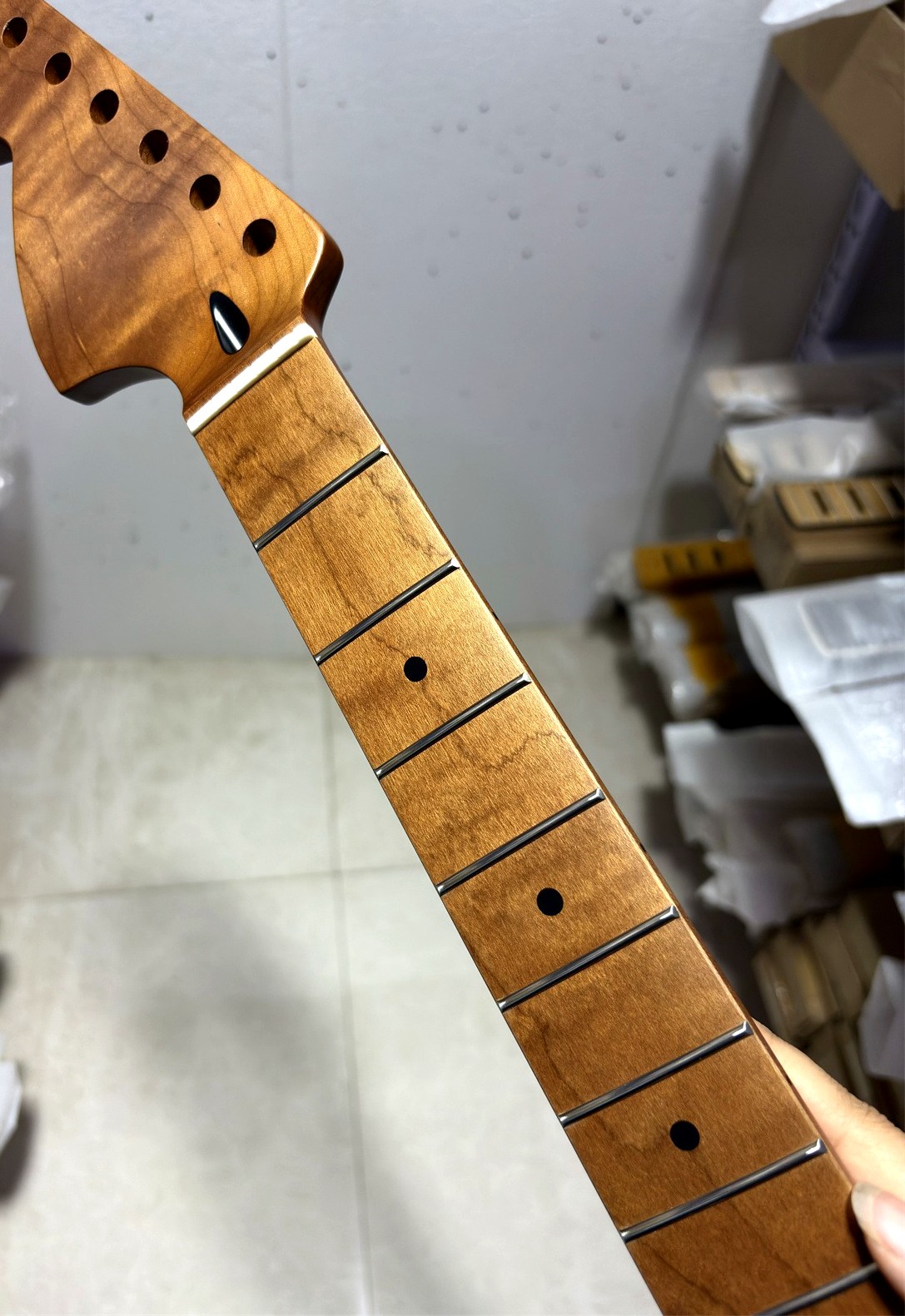 left big head Roasted flame Maple 22 fret guitar neck DIY matte parts