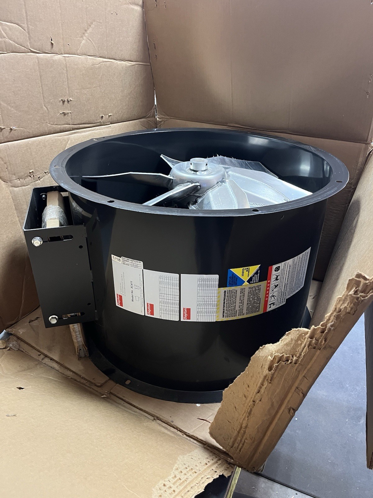 NEW DAYTON 3C411 Tubeaxial Fan Clean Air 24