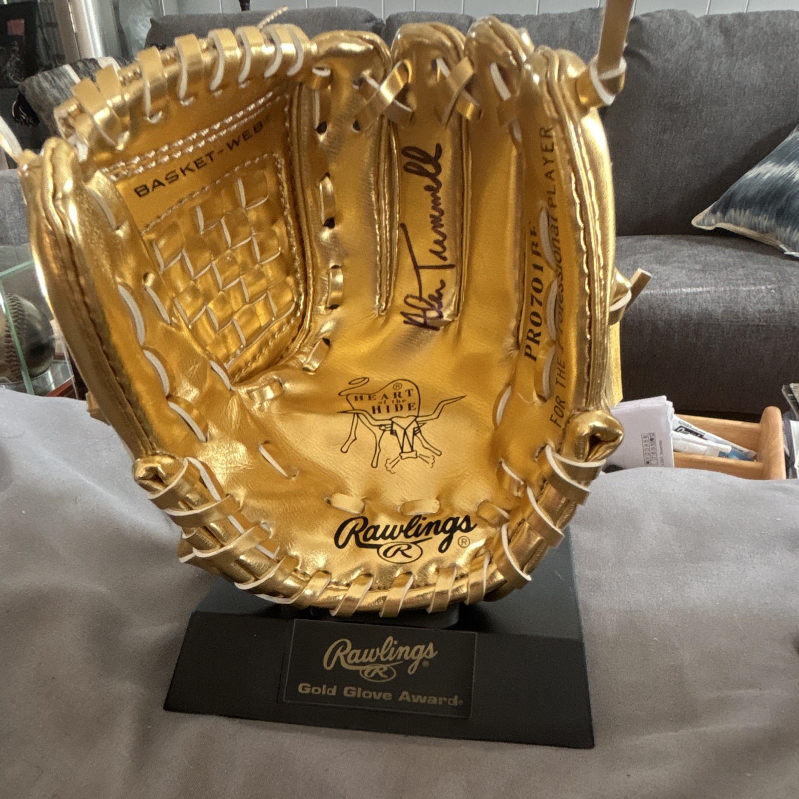 Alan Trammell autographed Rawlings Gold Glove Award mini Gold Leather Glove JSA Alan Trammell autographed Rawlings Gold Glove Award mini Gold Leather Glove JSA