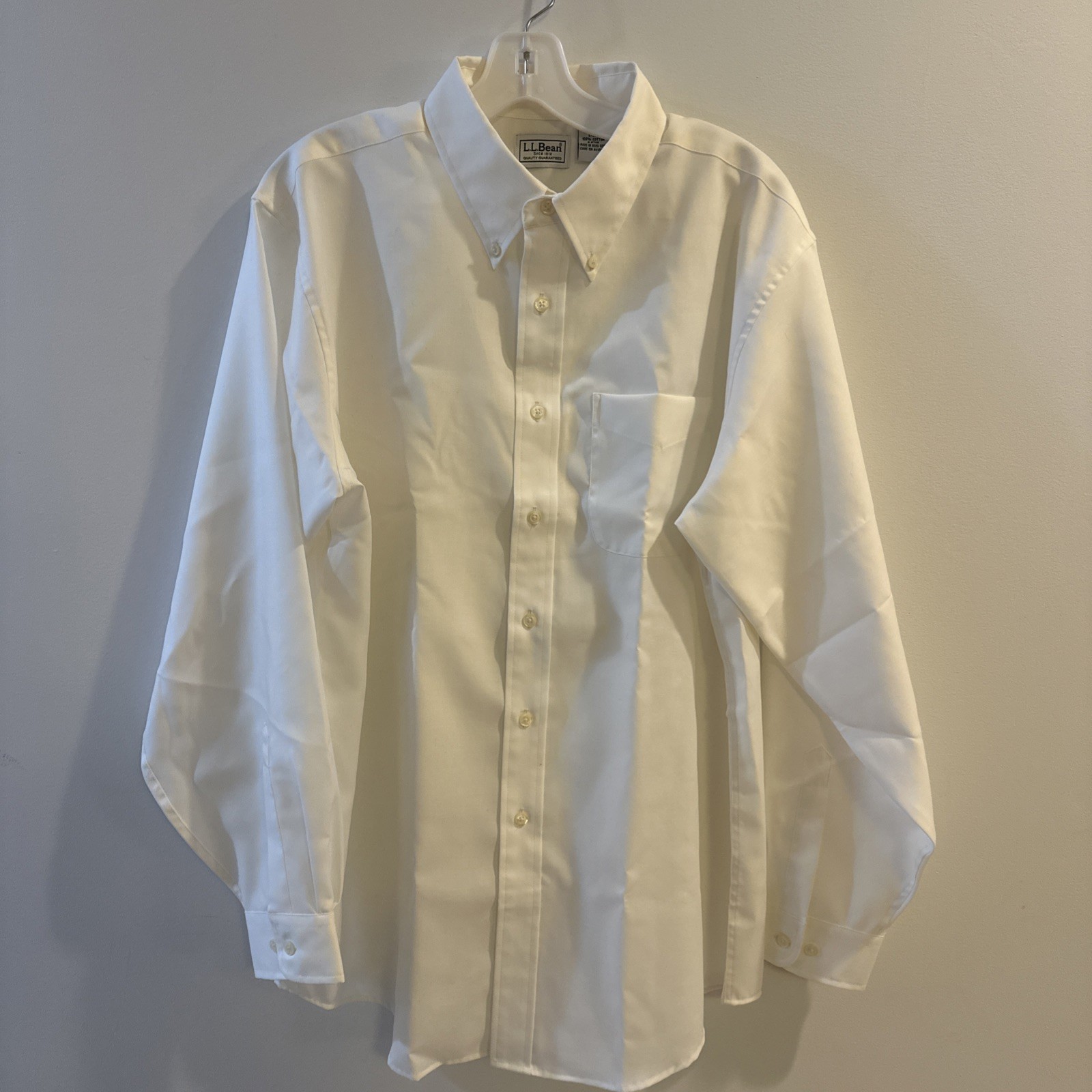 L.L. Bean Men’s White Dress Shirt Button Down Oxford Traditional L 100% Cotton L.L. Bean Men’s White Dress Shirt Button Down Oxford Traditional L 100% Cotton