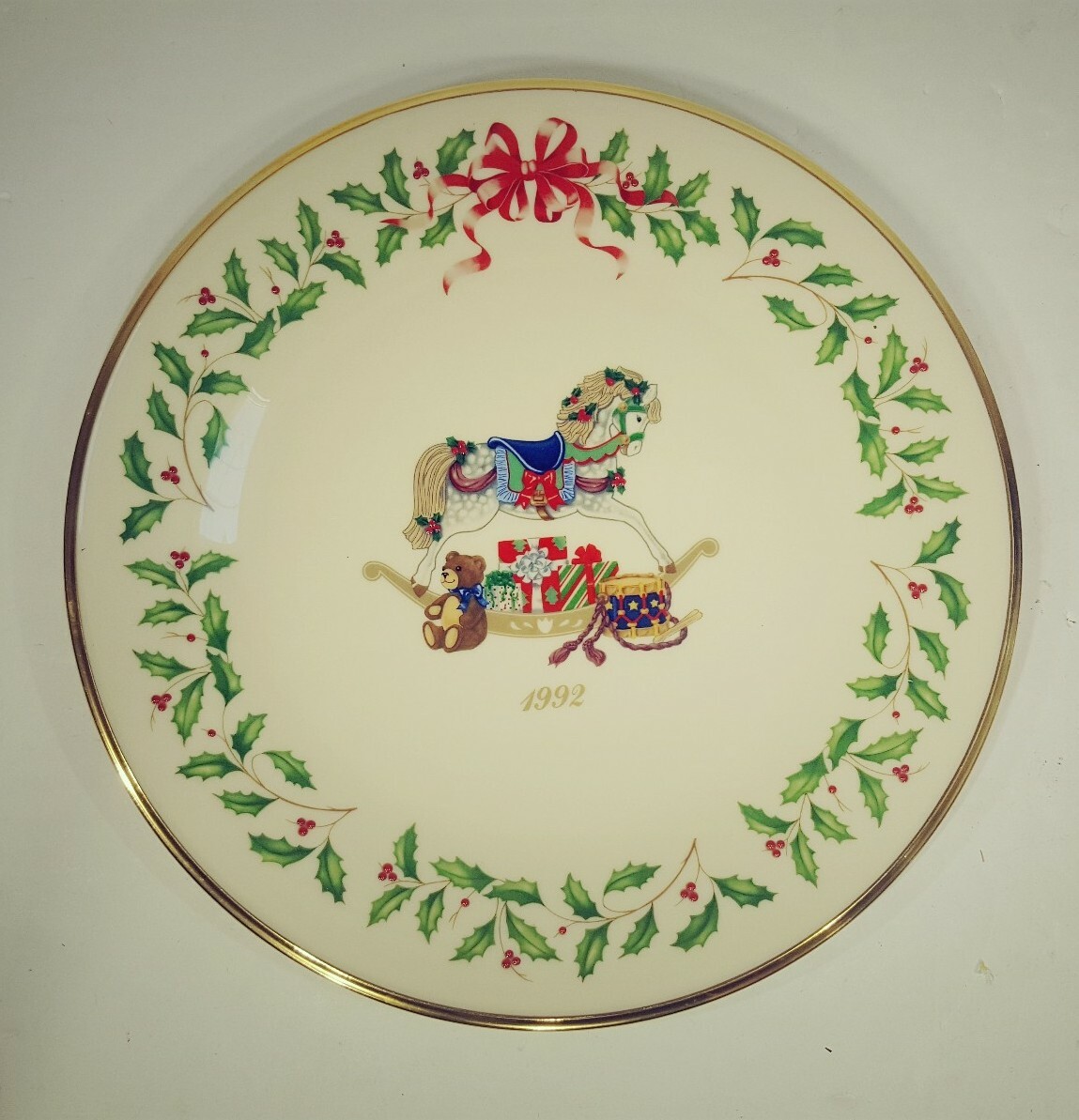 Lenox HOLIDAY ANNUAL CHRISTMAS SET OF 7 PLATES 1992 - 1998 Rocking Horse UNUSED Lenox HOLIDAY ANNUAL CHRISTMAS SET OF 7 PLATES 1992 - 1998 Rocking Horse UNUSED