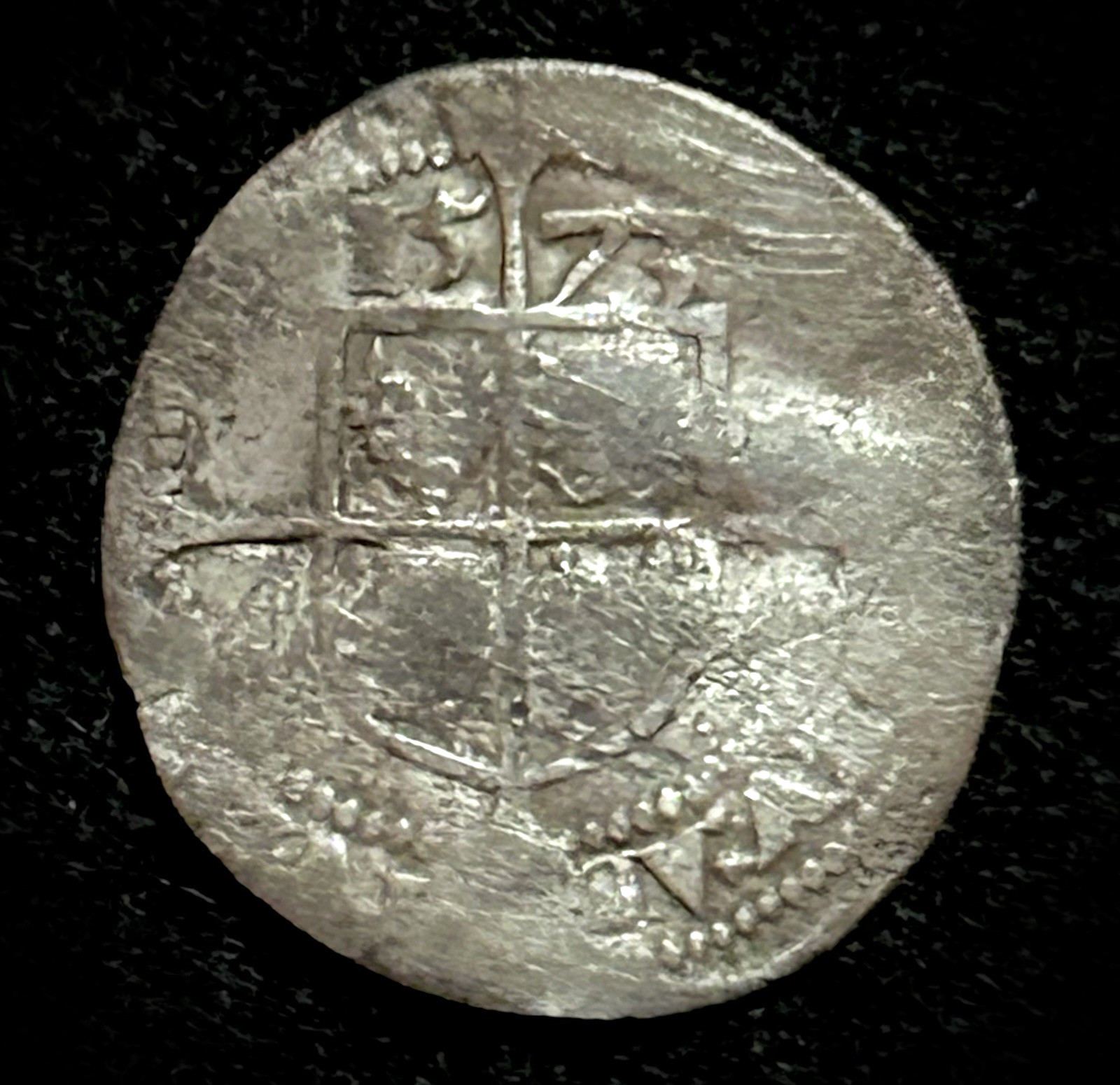 1573 MEDIEVAL ENGLAND HAMMERED SILVER SIXPENCE 6P ELIZABETH I (1558-1603) 1573 MEDIEVAL ENGLAND HAMMERED SILVER SIXPENCE 6P ELIZABETH I (1558-1603)