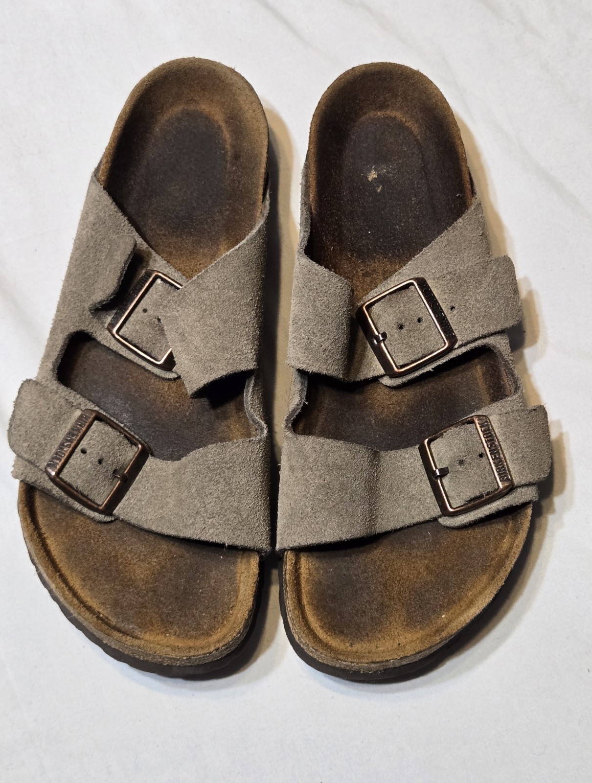 Birkenstock Arizona Womens Size US 7/EUR 38 Taupe Suede Sandals Boho Shiek Pics Birkenstock Arizona Womens Size US 7/EUR 38 Taupe Suede Sandals Boho Shiek Pics