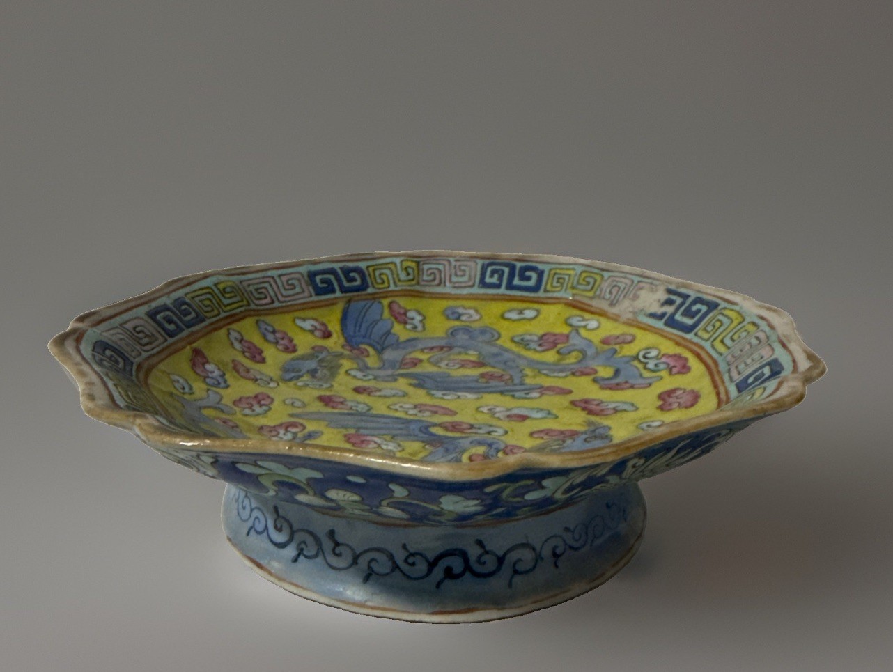 VTG Chinese Famille Rose Porcelain Shallow Dish or Bowl Qing Dynasty 7” VTG Chinese Famille Rose Porcelain Shallow Dish or Bowl Qing Dynasty 7”