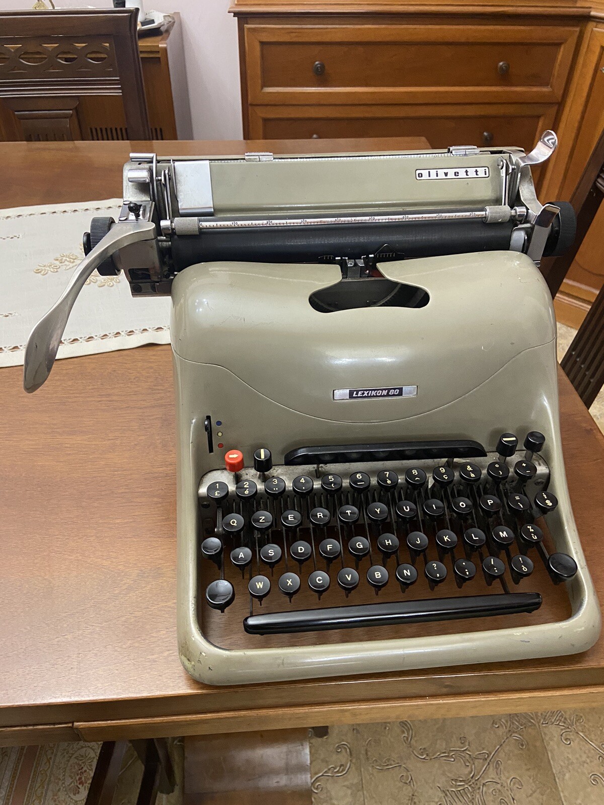 OLIVETTI LEXICON 80 1949 OLD & RARE TYPEWRITER KEYBOARD