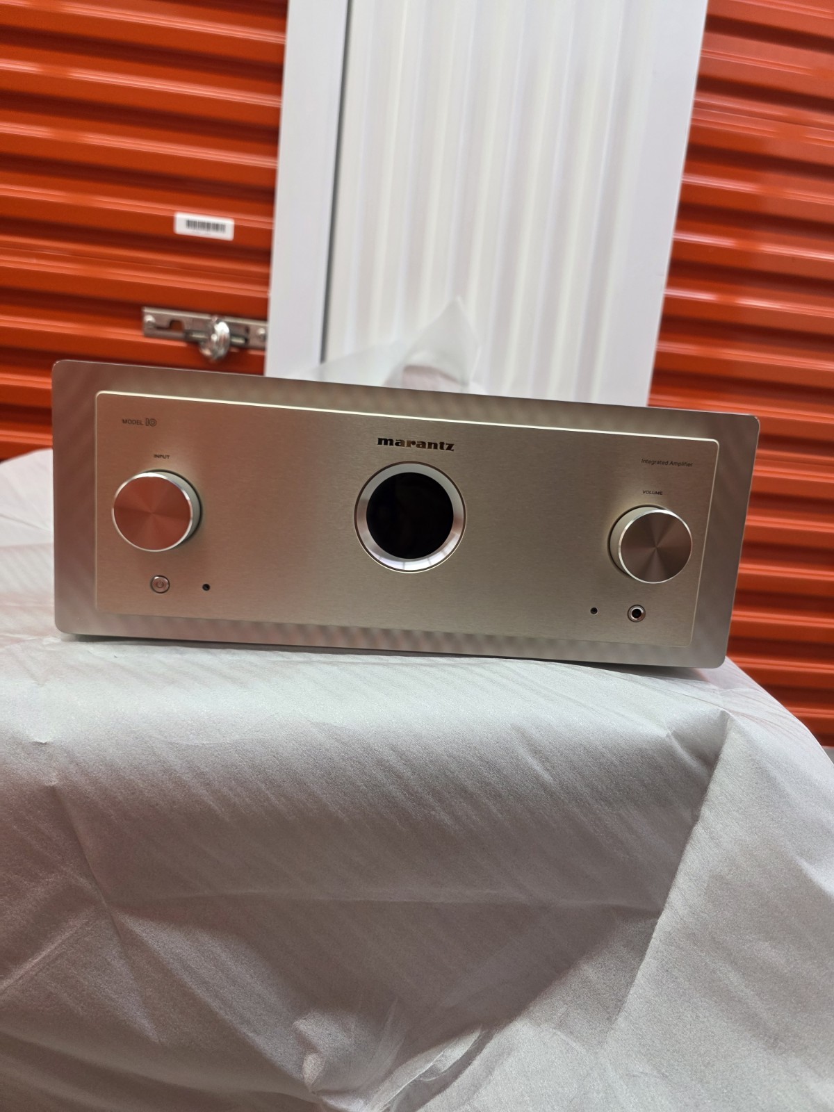 Marantz MODEL 10 Reference Integrated Amplifier (Open Box) Marantz MODEL 10 Reference Integrated Amplifier (Open Box)