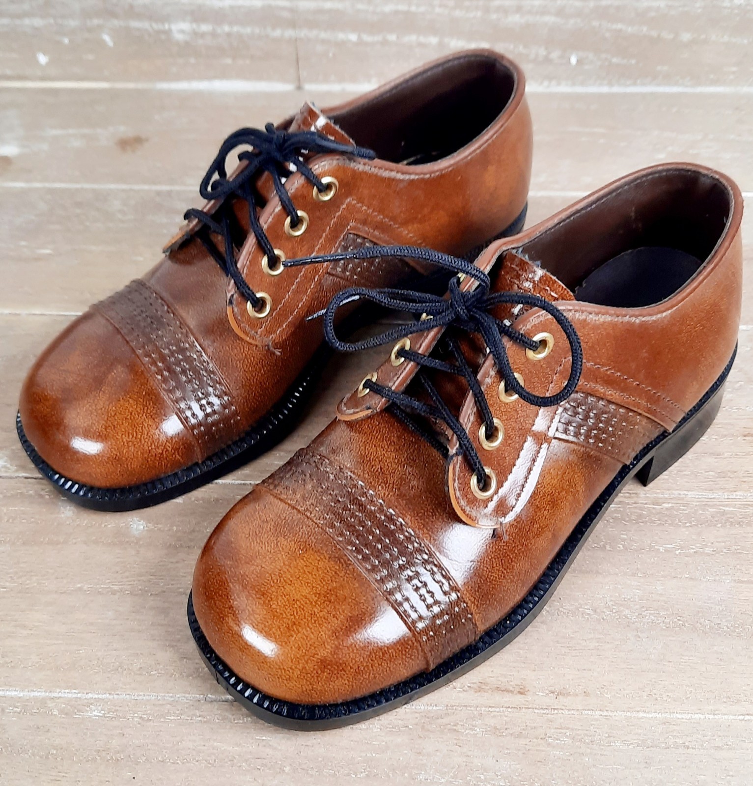 Boys Vtg 60s Oxford Shoes Brown NOS 13.5 Active Trends for Correct Fit Vegan Boys Vtg 60s Oxford Shoes Brown NOS 13.5 Active Trends for Correct Fit Vegan
