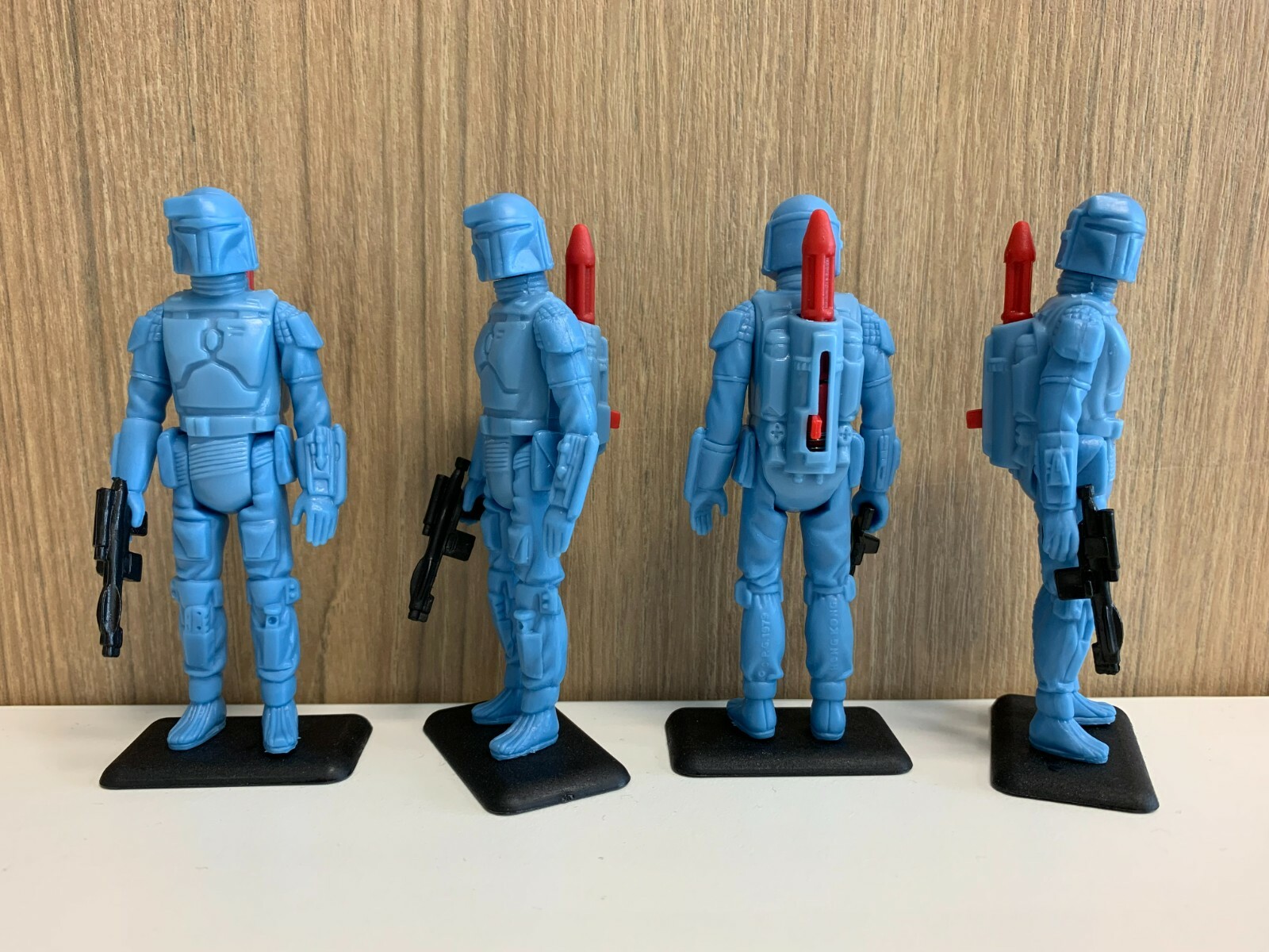 1 Custom Vintage Rocket Firing Boba Fett with Display Box - No US import fees