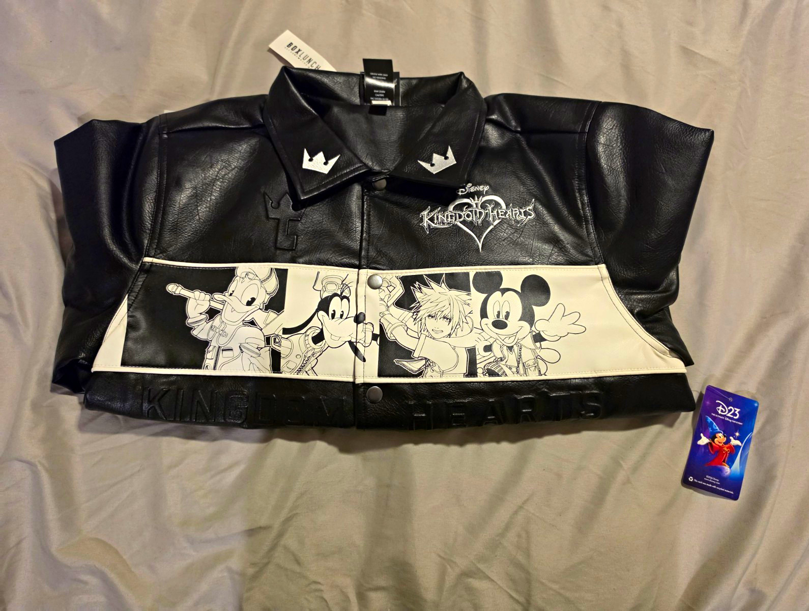 2026 D23 Boxlunch Exclusive Disney Kingdom Hearts Black Leather Jacket - Size M 2026 D23 Boxlunch Exclusive Disney Kingdom Hearts Black Leather Jacket - Size M