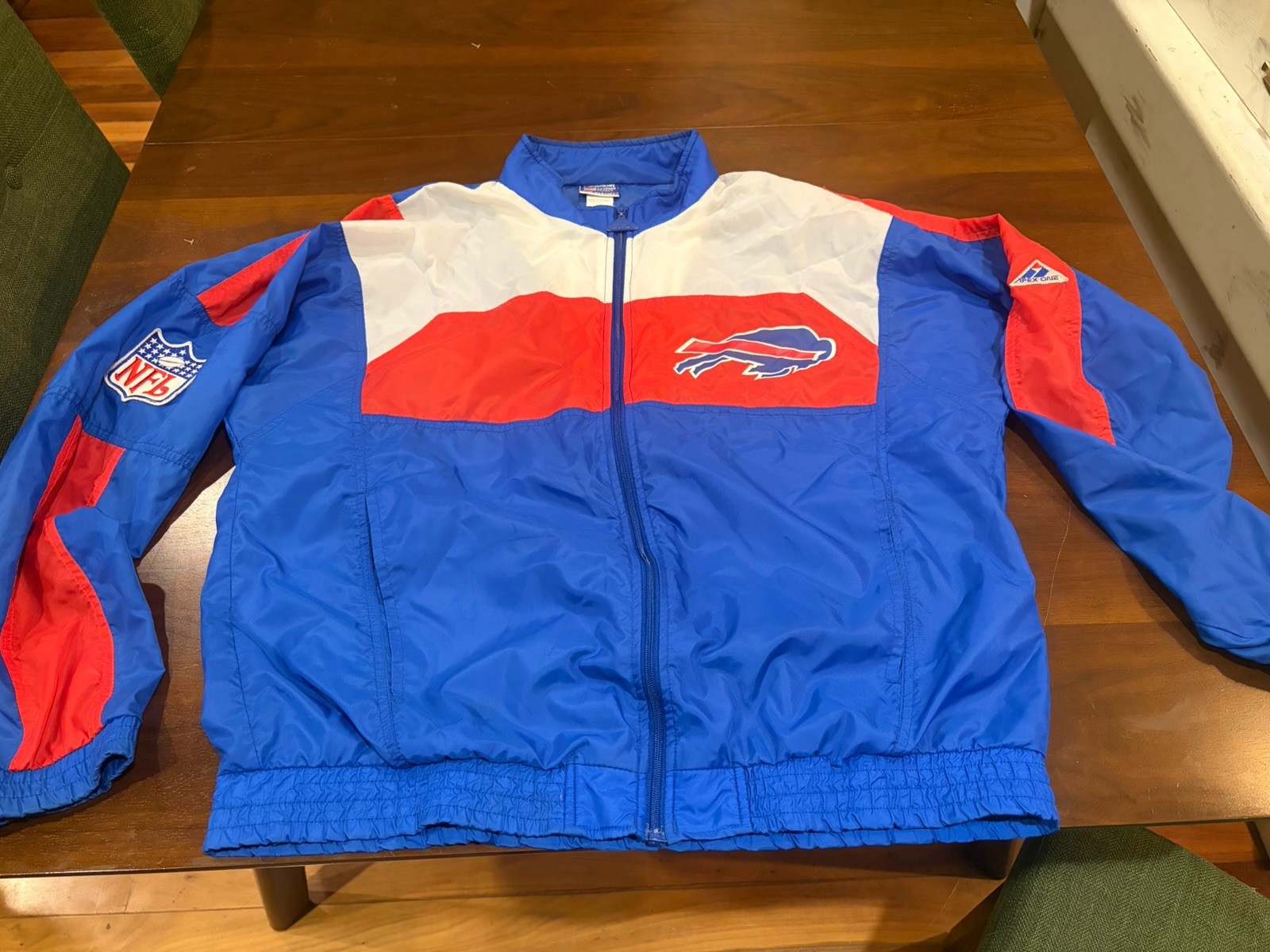 Vintage 1990s Buffalo Bills Apex One Windbreaker Jacket Size Large Vintage 1990s Buffalo Bills Apex One Windbreaker Jacket Size Large