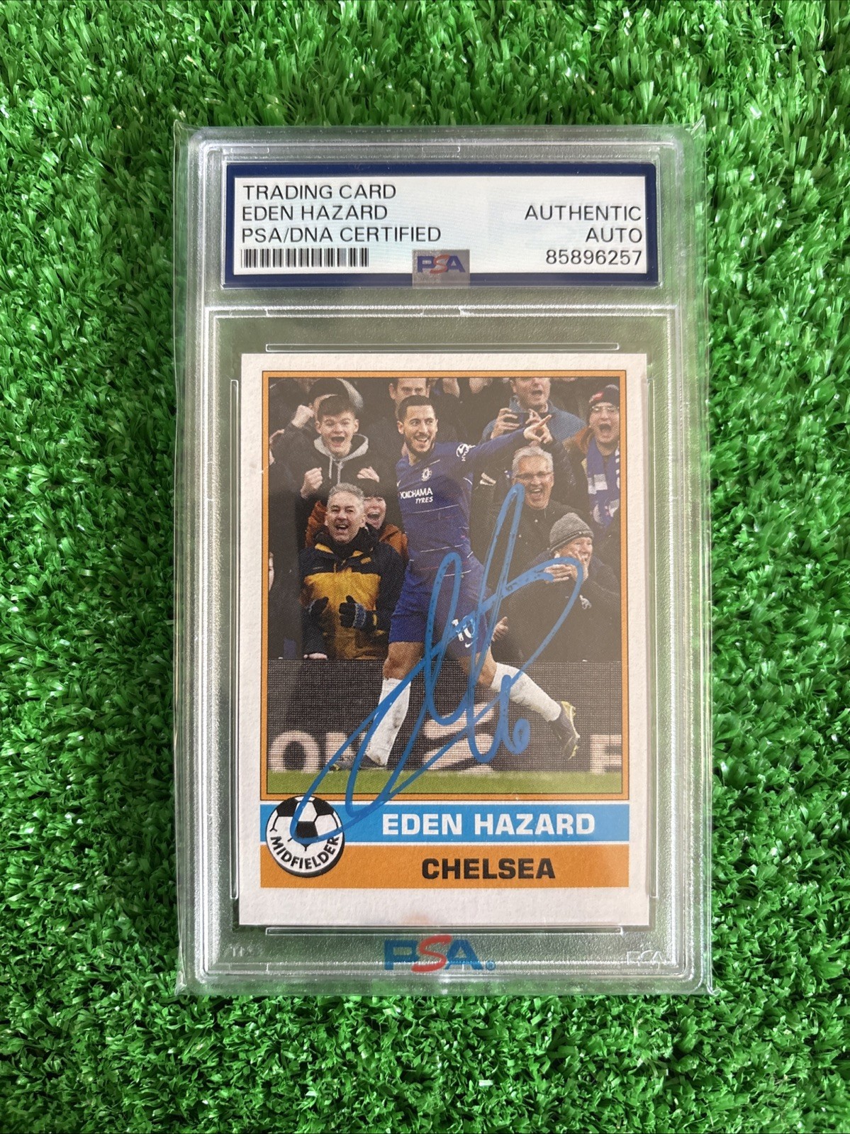 2018-19 Topps Premier League Eden Hazard #6 PSA/DNA Authentic Auto