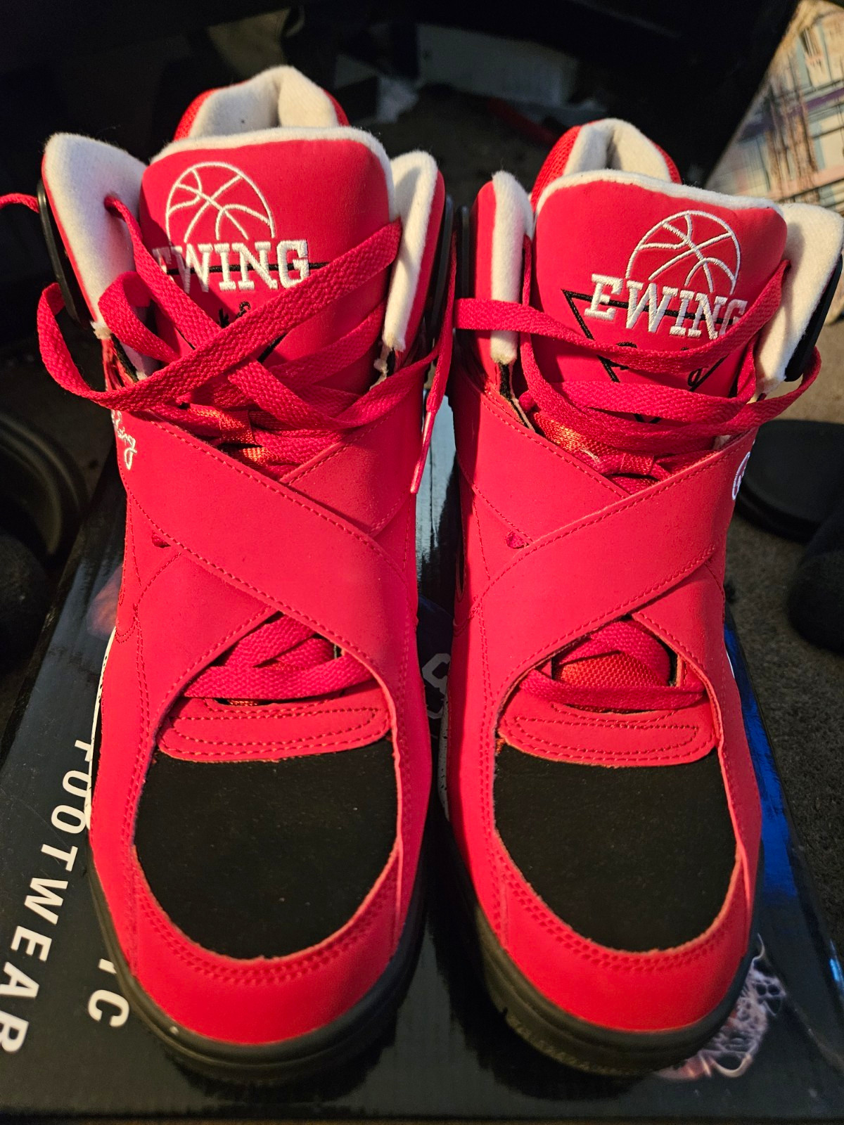 Ewing 33 Men’s High Top Lace-Up Basketball Sneakers Red/Black/White Ewing 33 Men’s High Top Lace-Up Basketball Sneakers Red/Black/White
