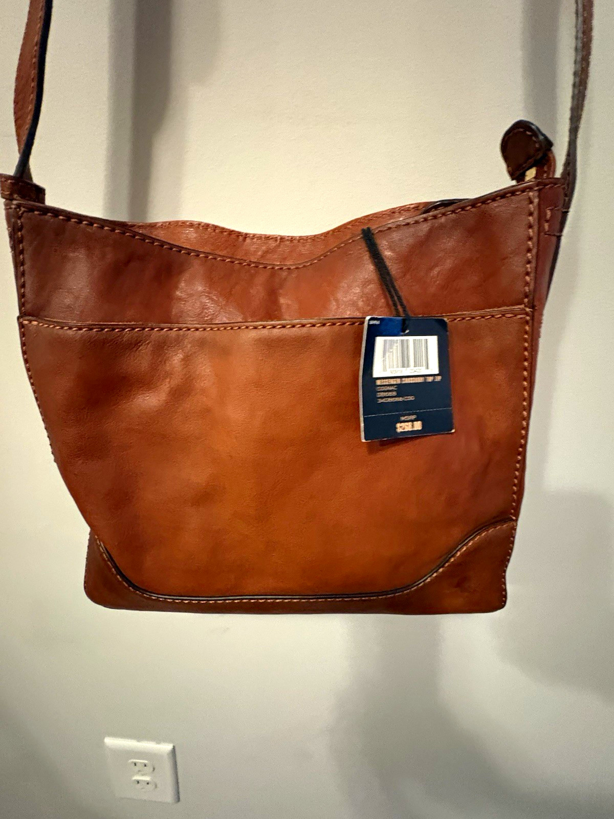 Frye Brown Solid Crossbody Bag Zip Closure Adjustable Strap Beige Lined Gold Frye Brown Solid Crossbody Bag Zip Closure Adjustable Strap Beige Lined Gold