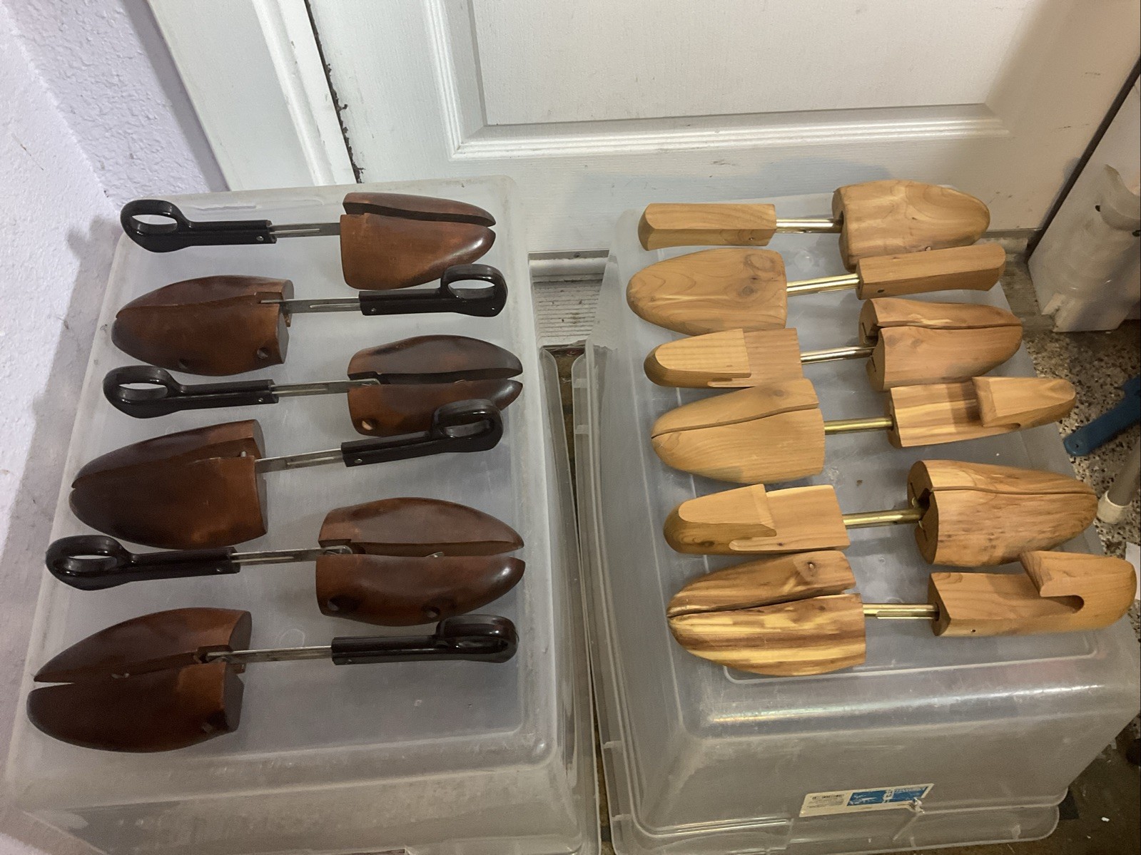 Lot of 12-Xtra Wide, Split Toe, Spring Loaded USA Shoe Trees-Sz L (10.5 - 12) Lot of 12-Xtra Wide, Split Toe, Spring Loaded USA Shoe Trees-Sz L (10.5 - 12)