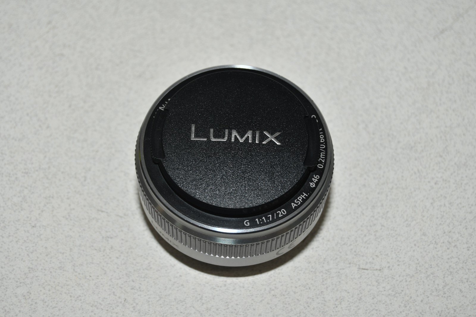 ^ Panasonic H-H020A Lumix G 20mm F1.7 II ASPH for Micro 4/3 Silver #X9309