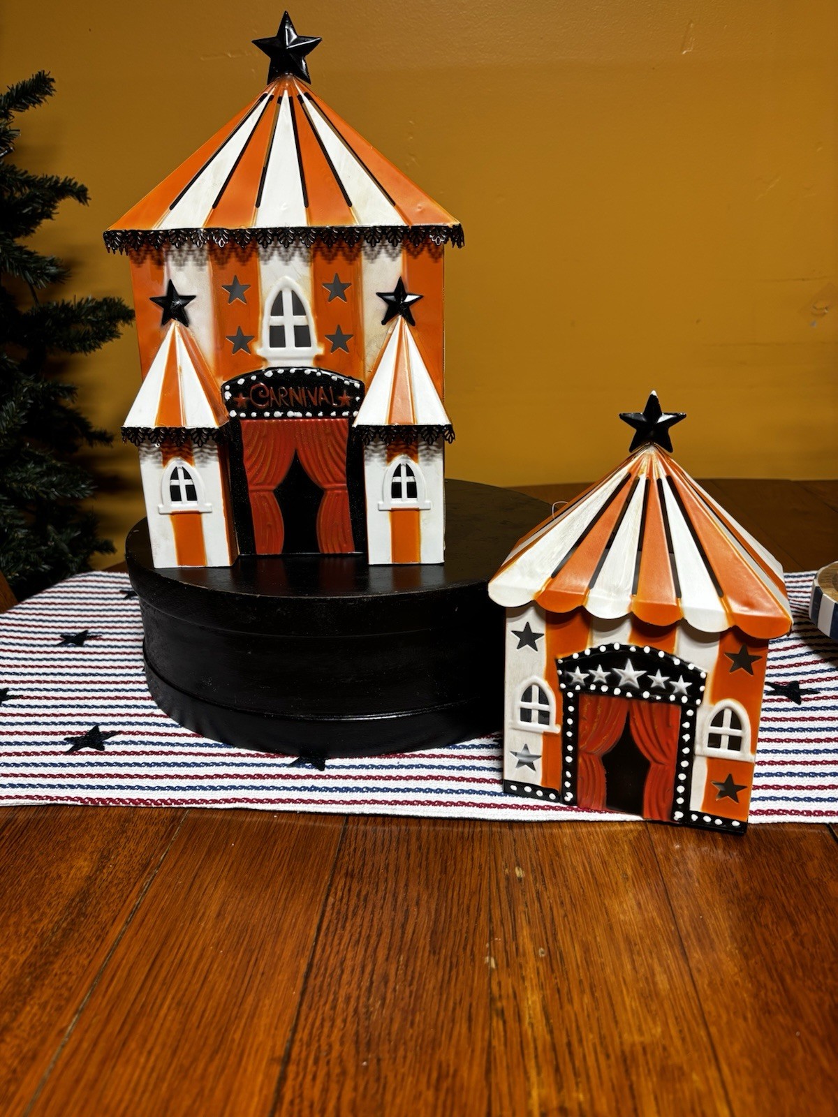 🖤🧡 New Vintage Inspired Halloween Fun House Metal Light Up Set