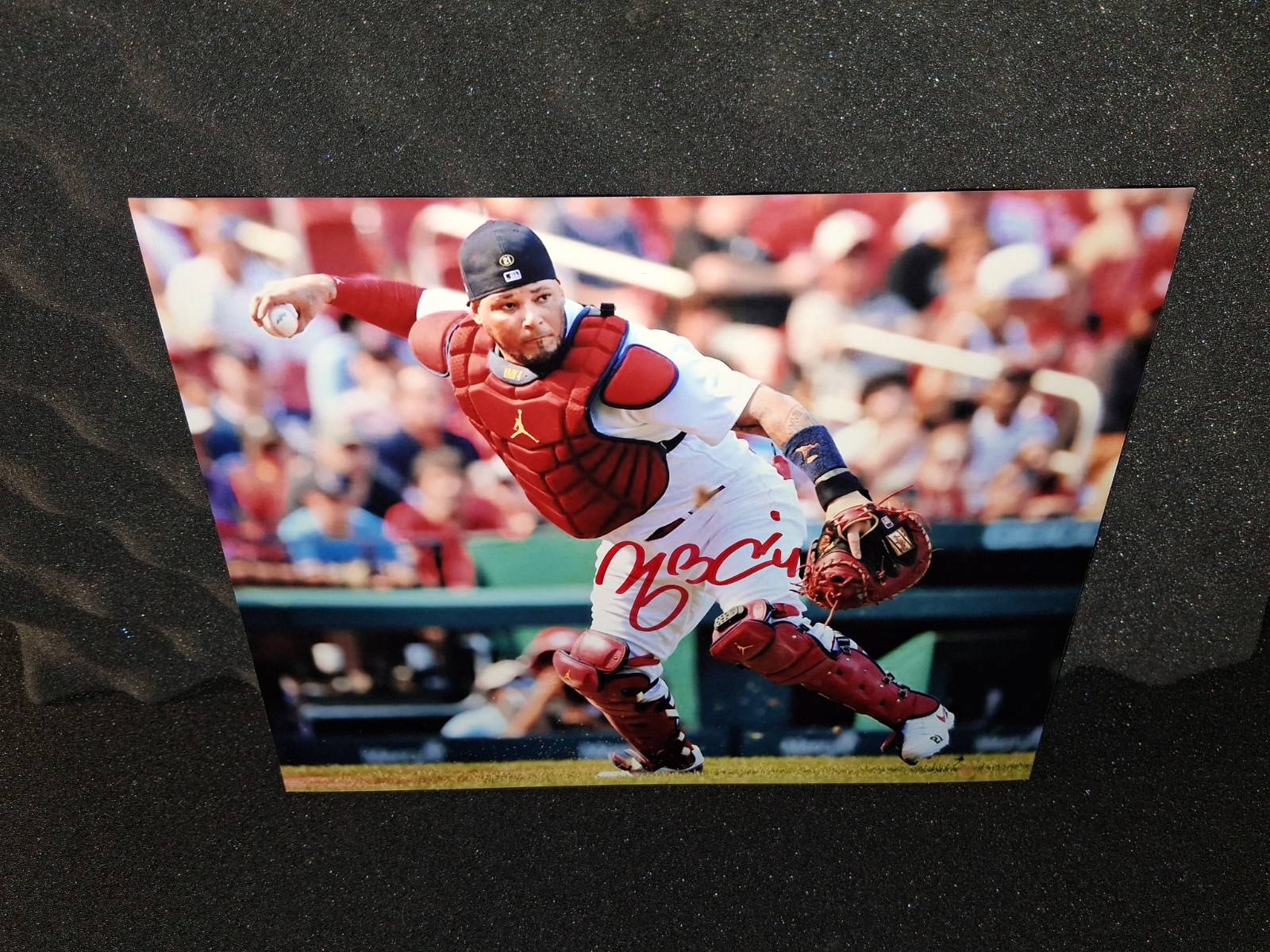 YADIER MOLINA SIGNED AUTOGRAPH 8x10 PHOTO & COA ST. LOUIS CARDINALS
