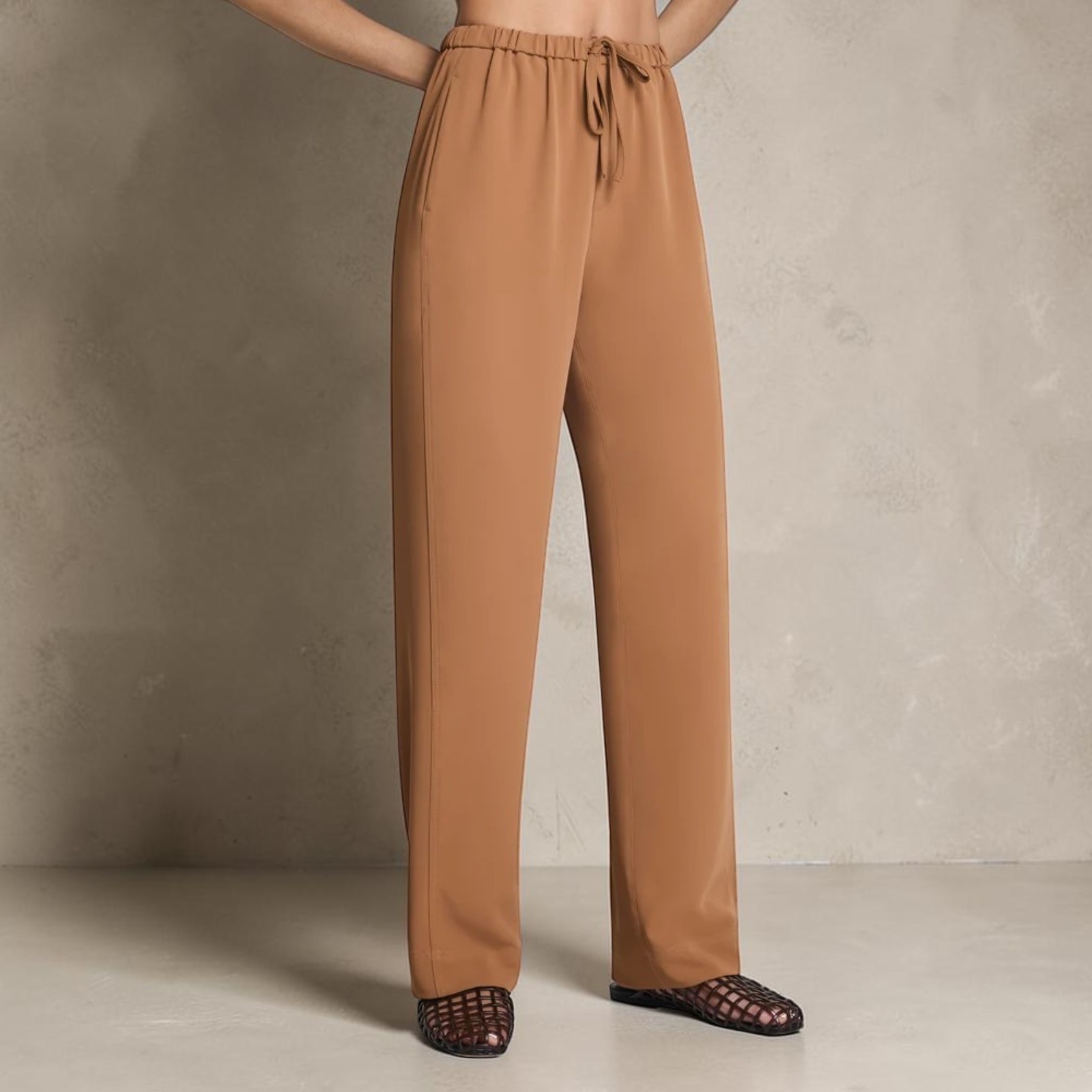 SPANX Carry-On Straight Leg Pants Maplewood Brown Drawstring Twill Travel large SPANX Carry-On Straight Leg Pants Maplewood Brown Drawstring Twill Travel large
