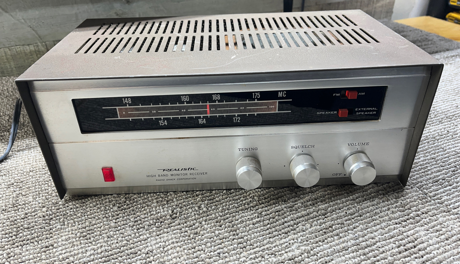 Vintage Rare Realistic High Band MonitorReceiver Radio Shack FM AM READ 458 D Vintage Rare Realistic High Band MonitorReceiver Radio Shack FM AM READ 458 D