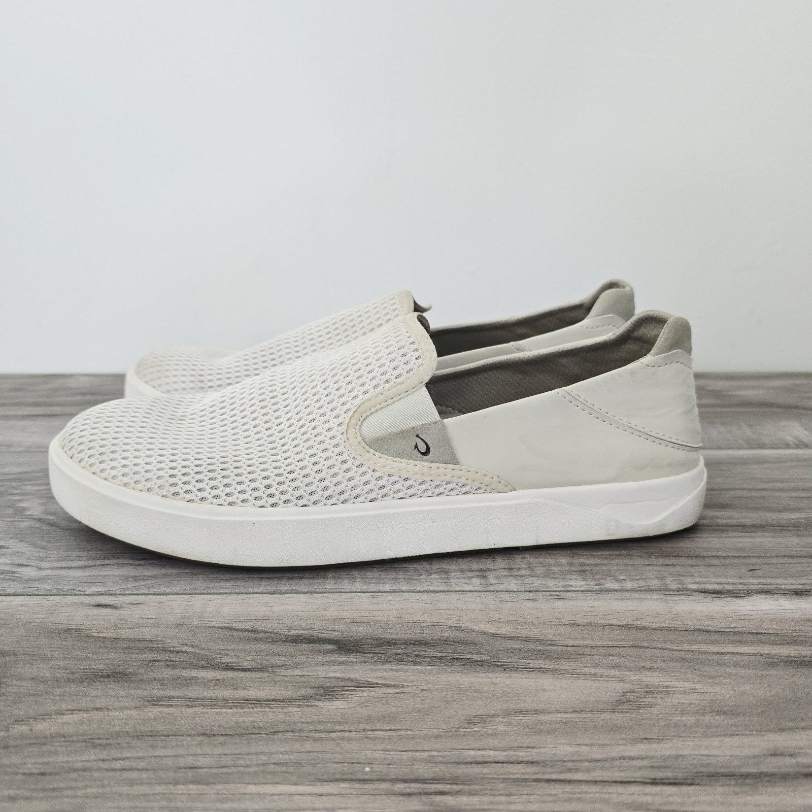 OluKai Lae\'ahi Sneakers Men\'s Sz 11M Ivory Mesh Slip On Casual Comfort Shoes OluKai Lae\'ahi Sneakers Men\'s Sz 11M Ivory Mesh Slip On Casual Comfort Shoes