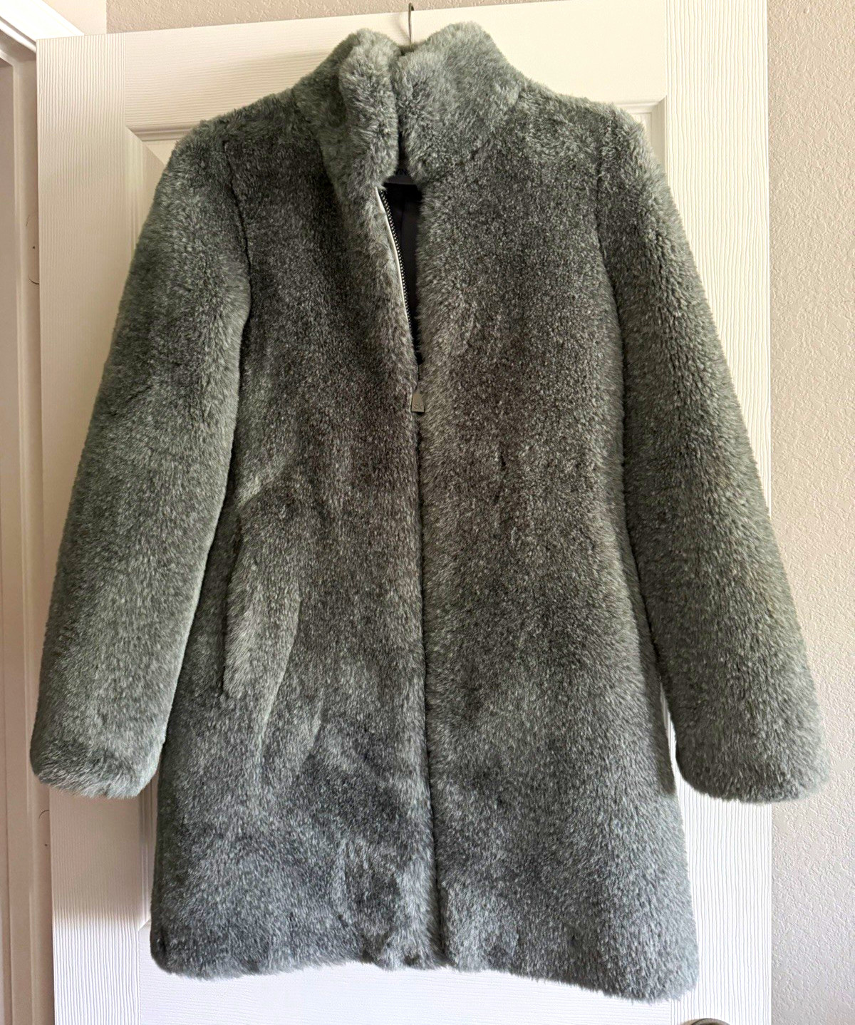 Calvin Klein Women’s Gray Mid-Length Overcoat XS Zip Lined Pockets Calvin Klein Women’s Gray Mid-Length Overcoat XS Zip Lined Pockets