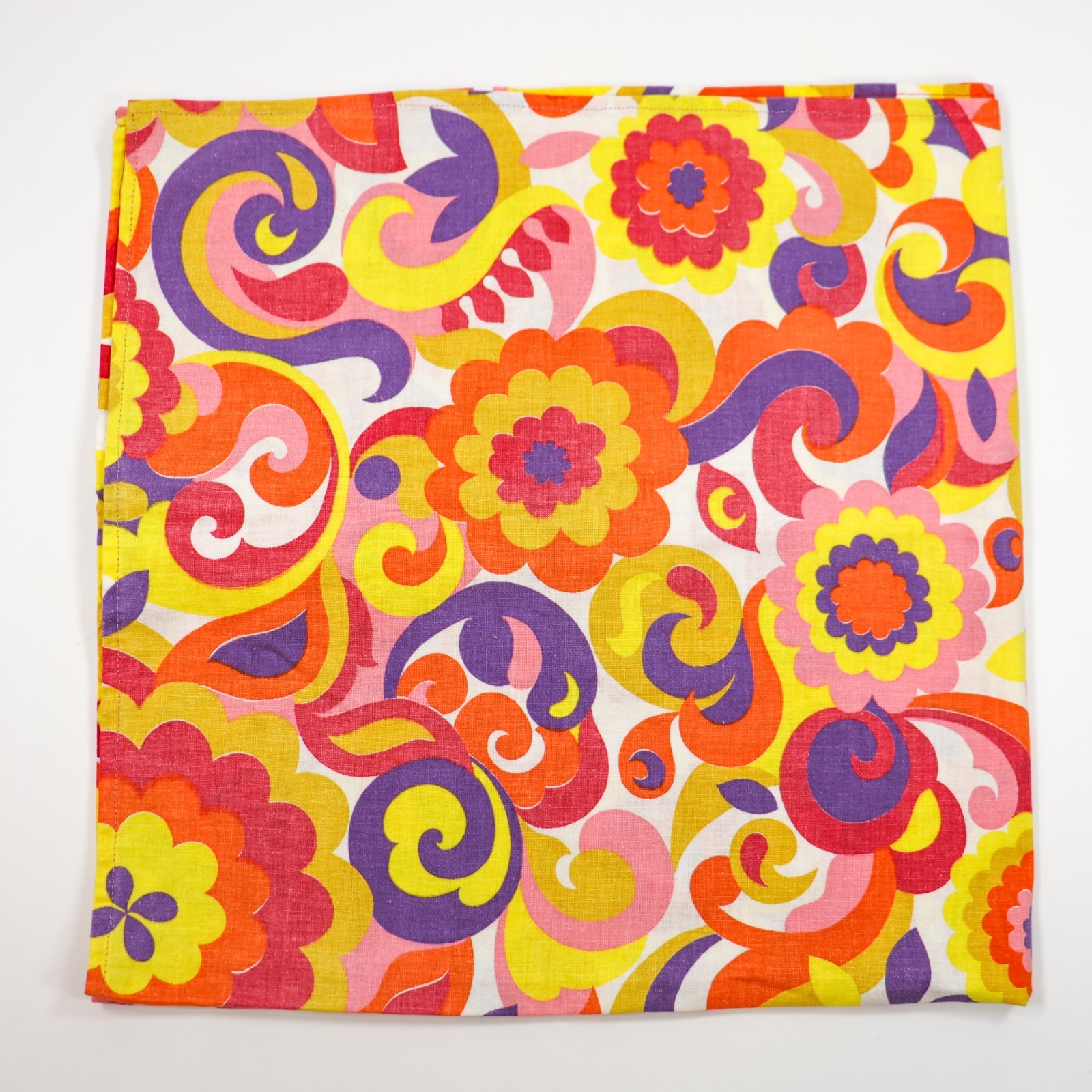 Vintage Tablecloth Funky Floral Bright Flowers 35x35 1960s Mod Groovy Cotton Vintage Tablecloth Funky Floral Bright Flowers 35x35 1960s Mod Groovy Cotton