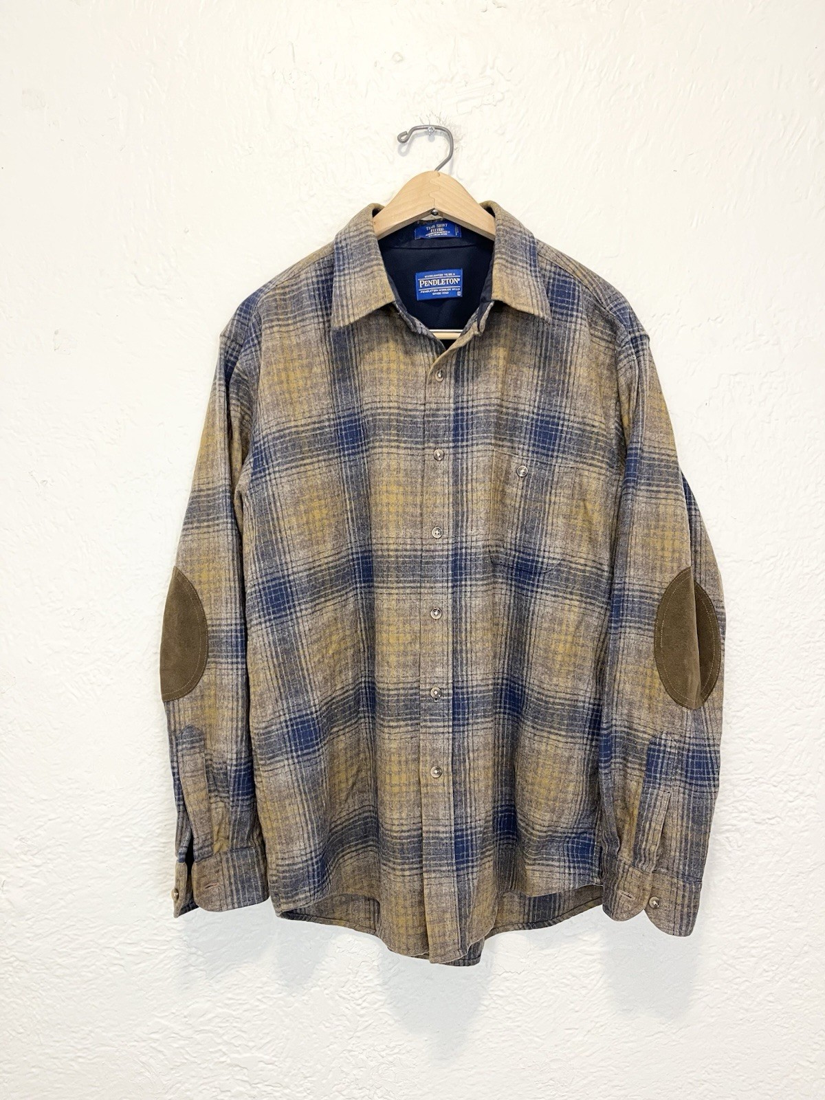 Pendleton Plaid Flannel Wool Trail Shirt Elbow Patch Tan Blue Large L Pendleton Plaid Flannel Wool Trail Shirt Elbow Patch Tan Blue Large L